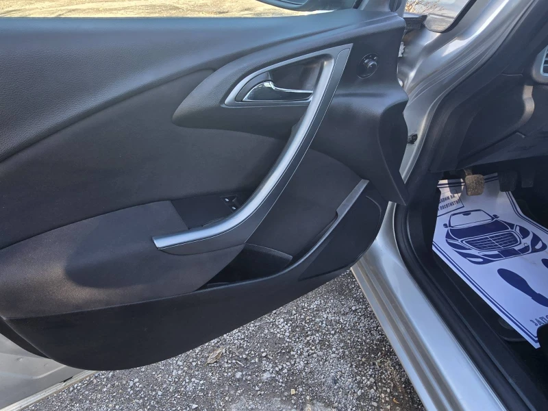 Opel Astra ПРОМО ЦЕНА/1.6cdti/FACE/ПЕРФЕКТЕН, снимка 7 - Автомобили и джипове - 53086085