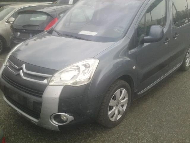 Citroen Berlingo 1.6 HDi 8V/1.6VTi , снимка 2 - Автомобили и джипове - 19518554