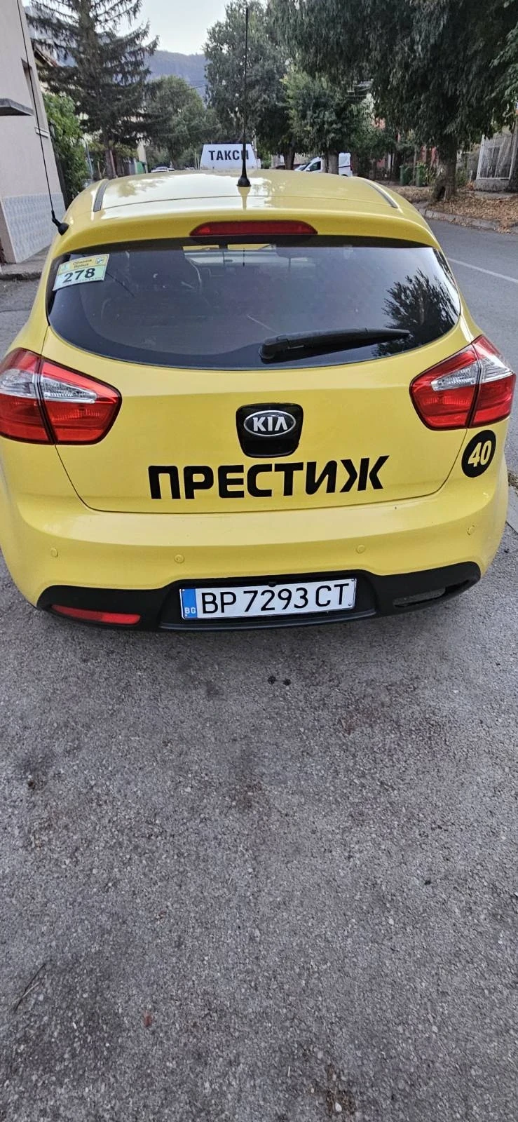 Kia Rio Хечбег , снимка 3 - Автомобили и джипове - 56394722