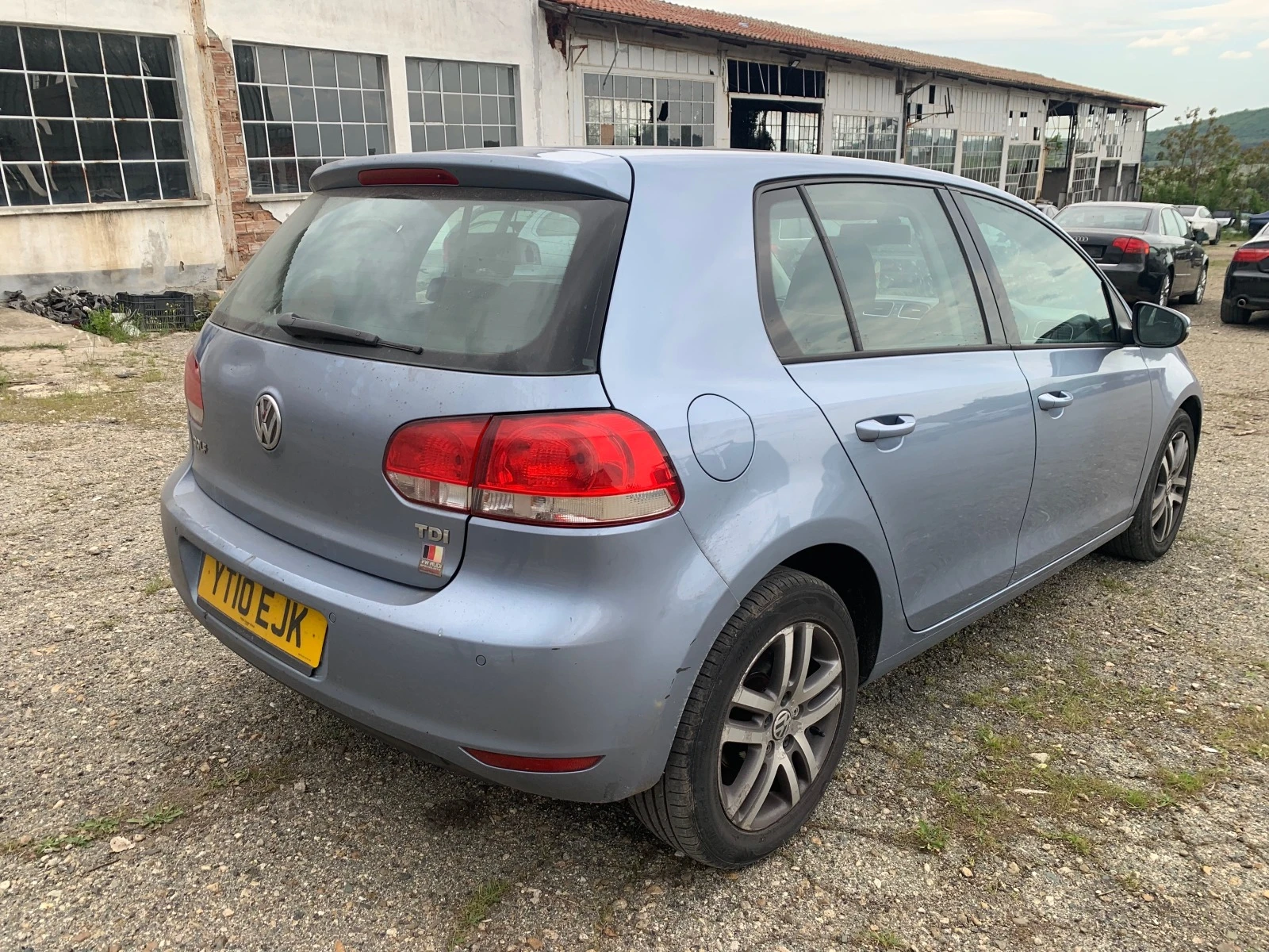 VW Golf 1.6tdi 105hp - изображение 4