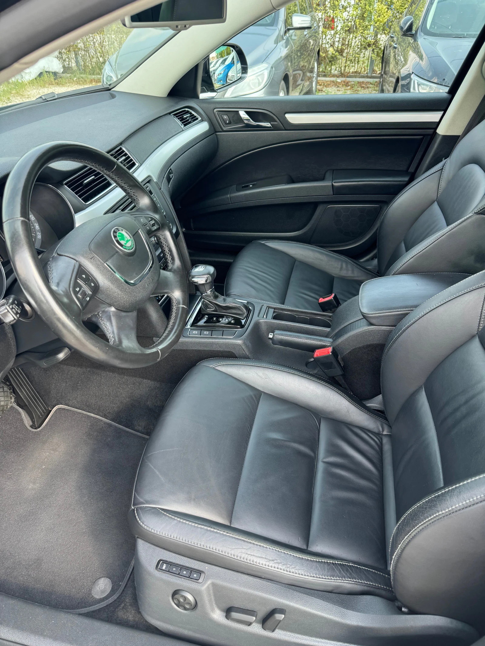 Skoda Superb  2.0TDI 4X4 Швейцария  - изображение 7