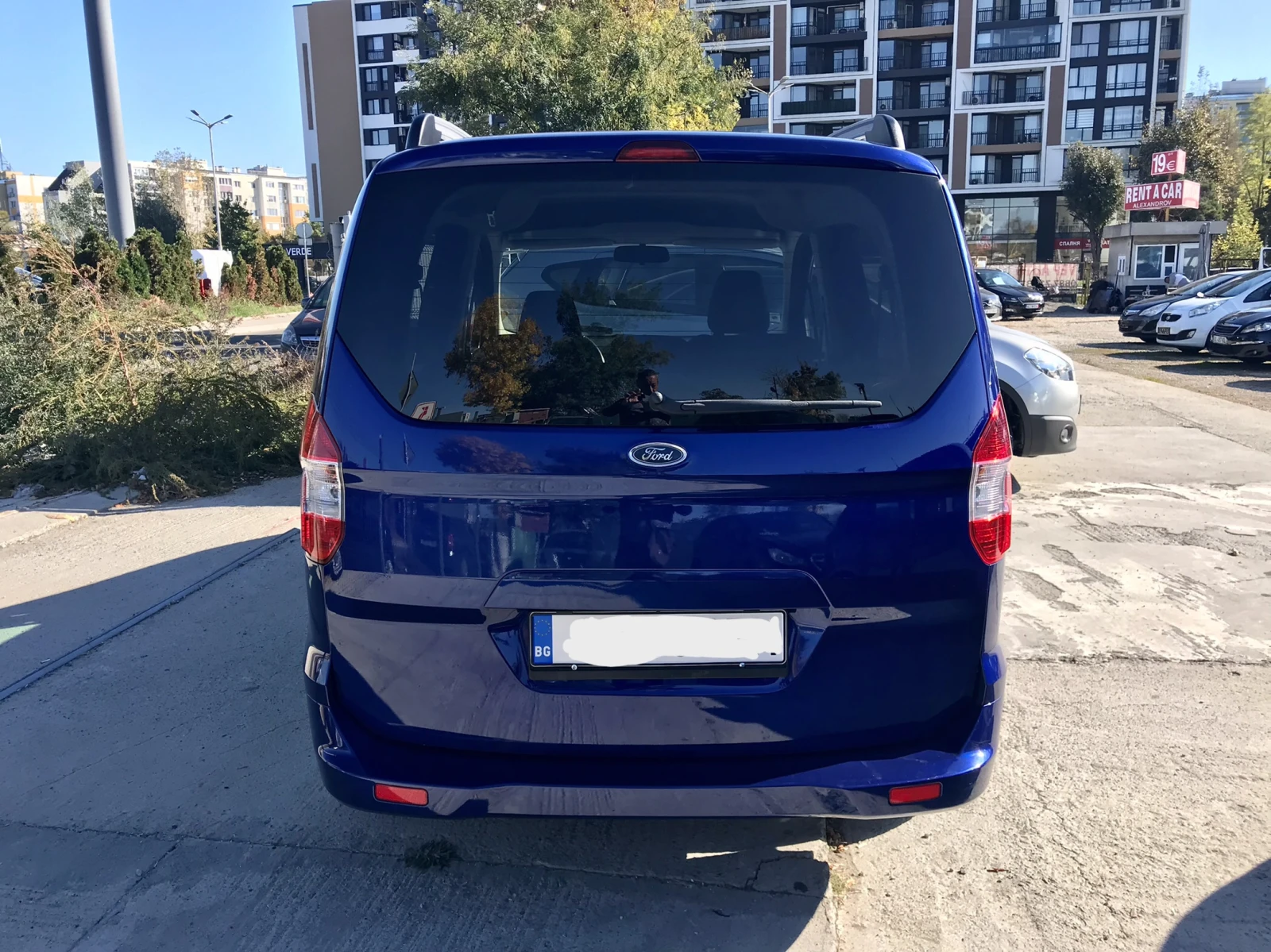 Ford Connect Tourneo-1.0i - изображение 5