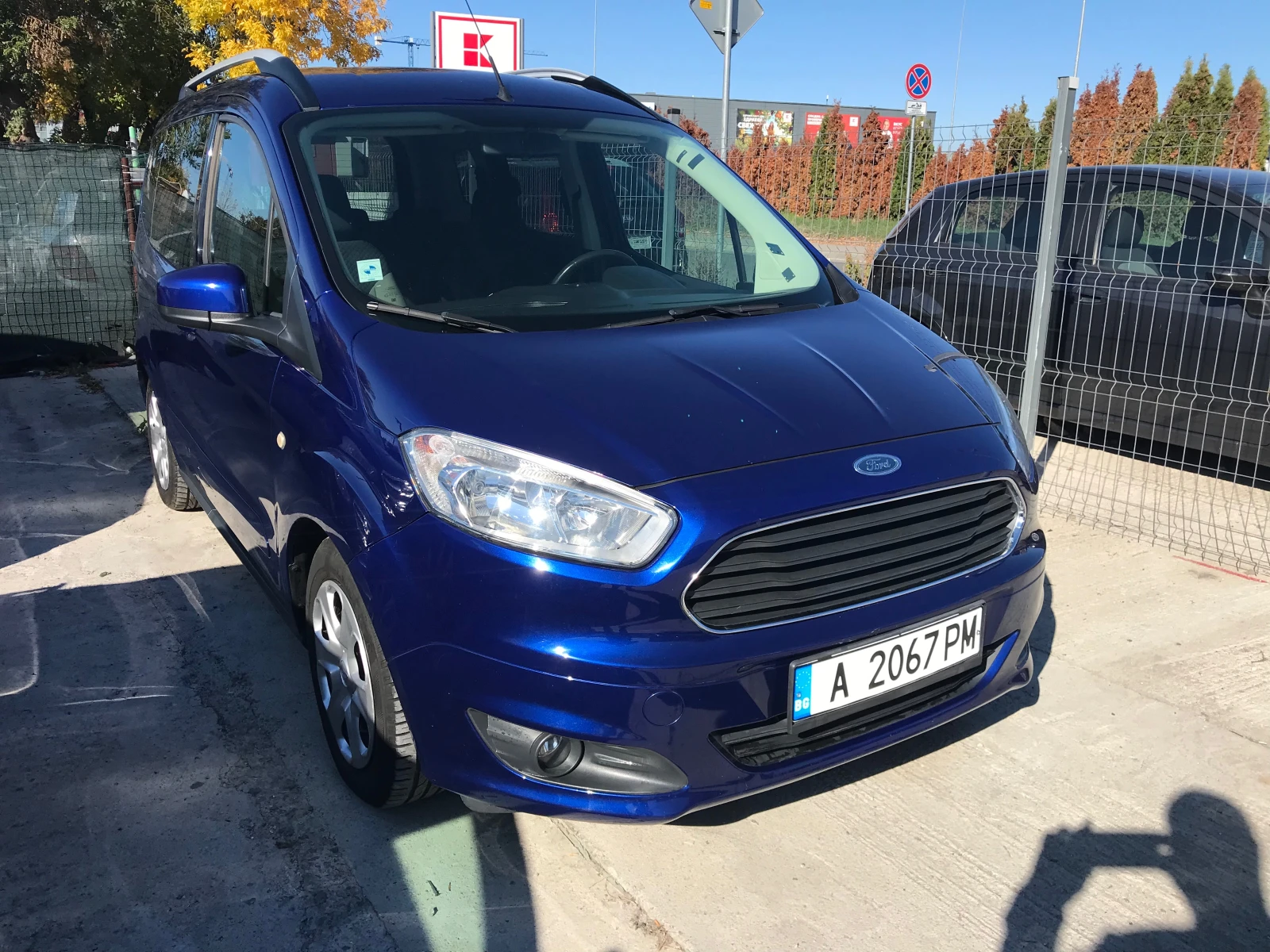 Ford Connect Tourneo-1.0i - изображение 8