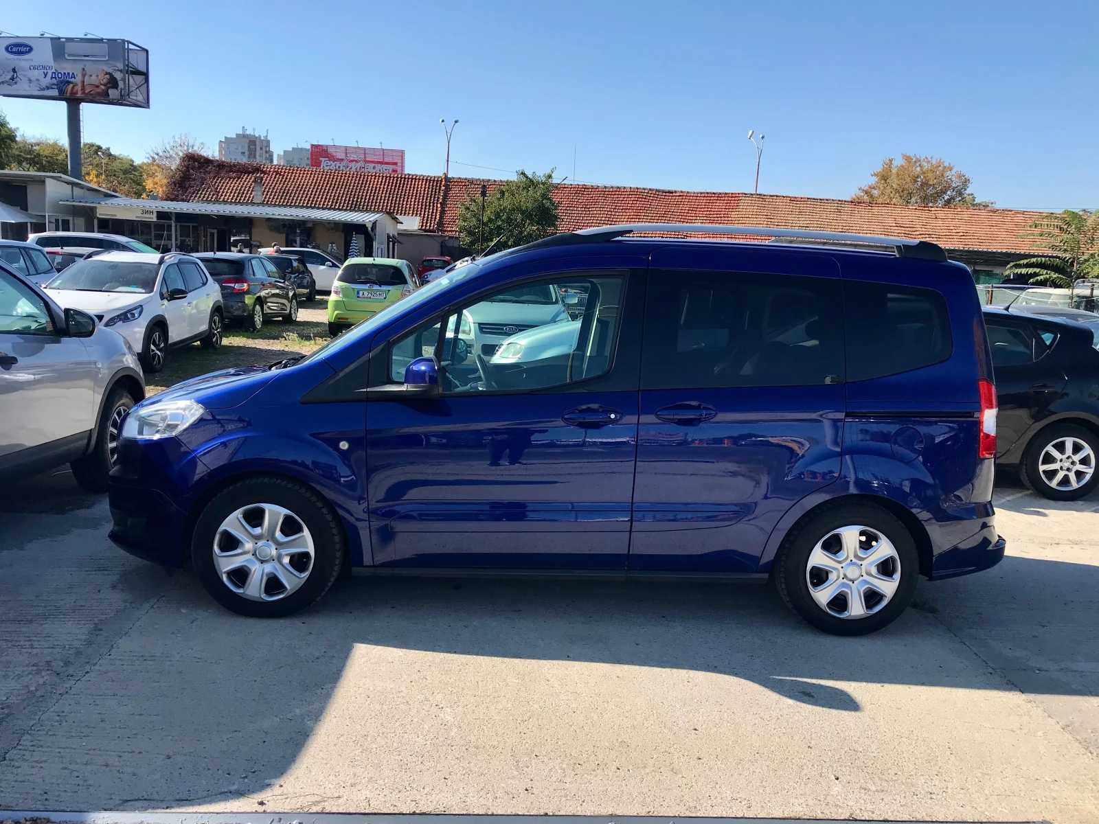 Ford Connect Tourneo-1.0i - изображение 3