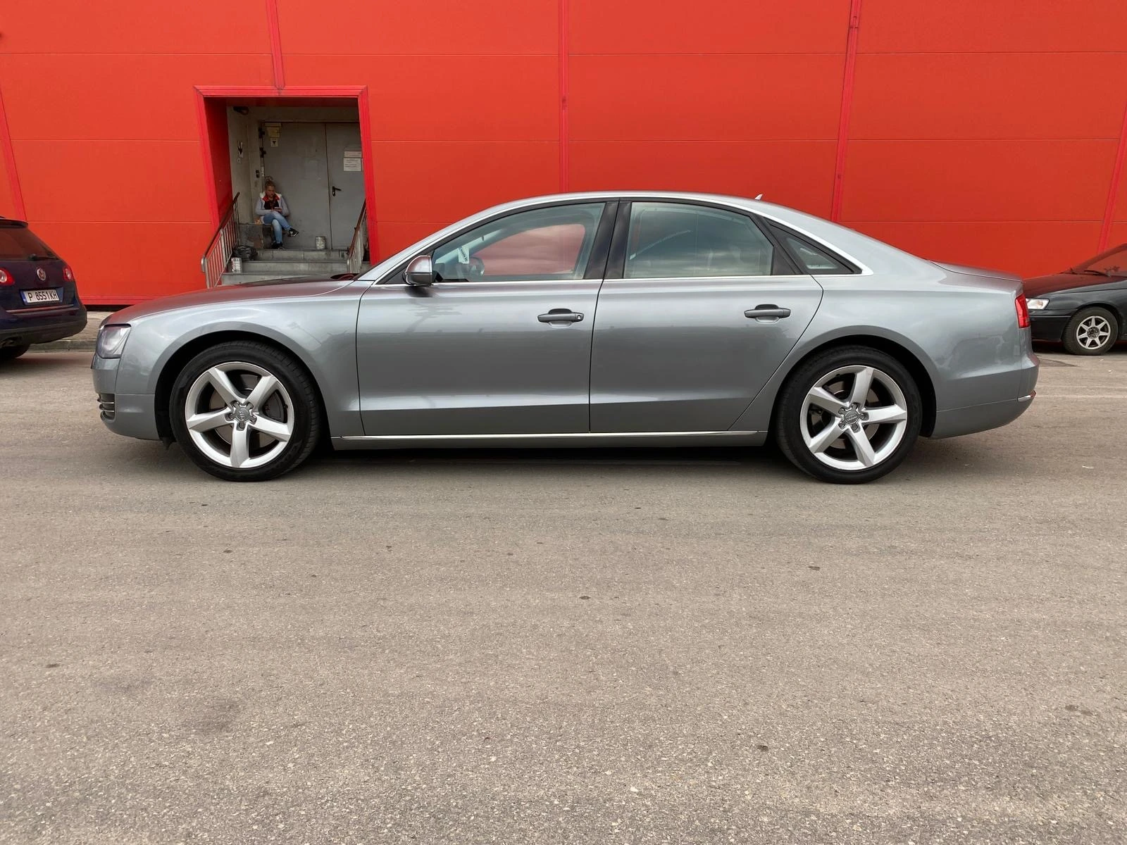 Audi A8 4.2 FSI 371к.с. QUATTRO КАТО НОВА - изображение 8