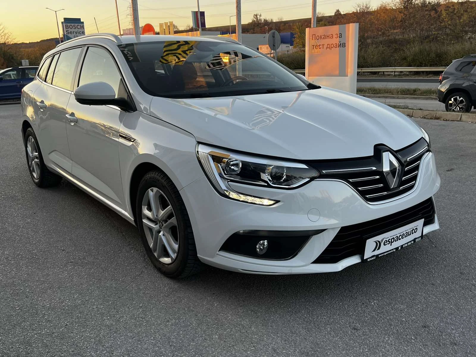 Renault Megane Grandtour 1.5 dCi / 115 к.с. / EDC - изображение 3