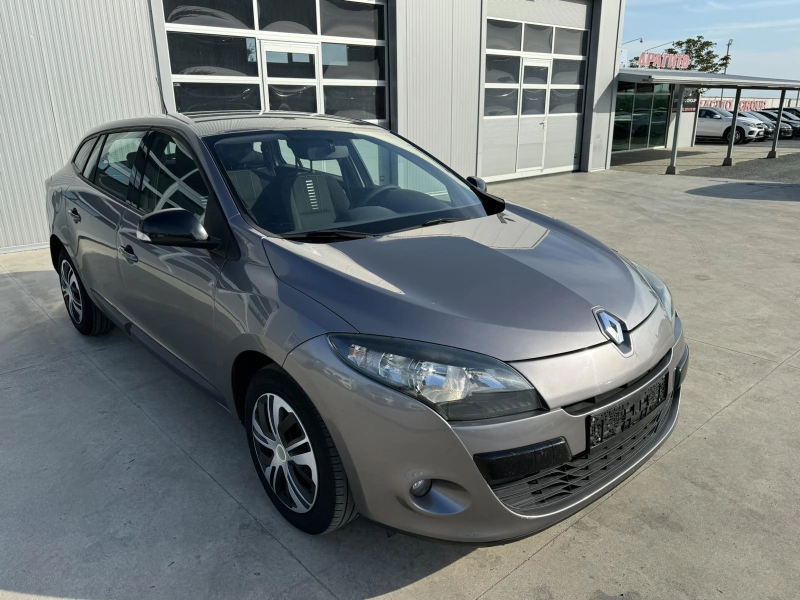 Renault Megane 1.5* dci* 110 ps* SPORTOUR*  - изображение 7