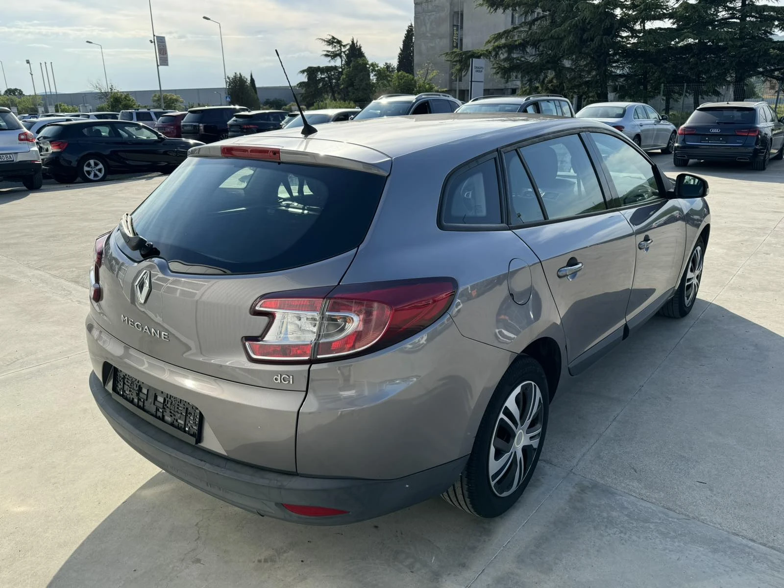 Renault Megane 1.5* dci* 110 ps* SPORTOUR*  - изображение 5
