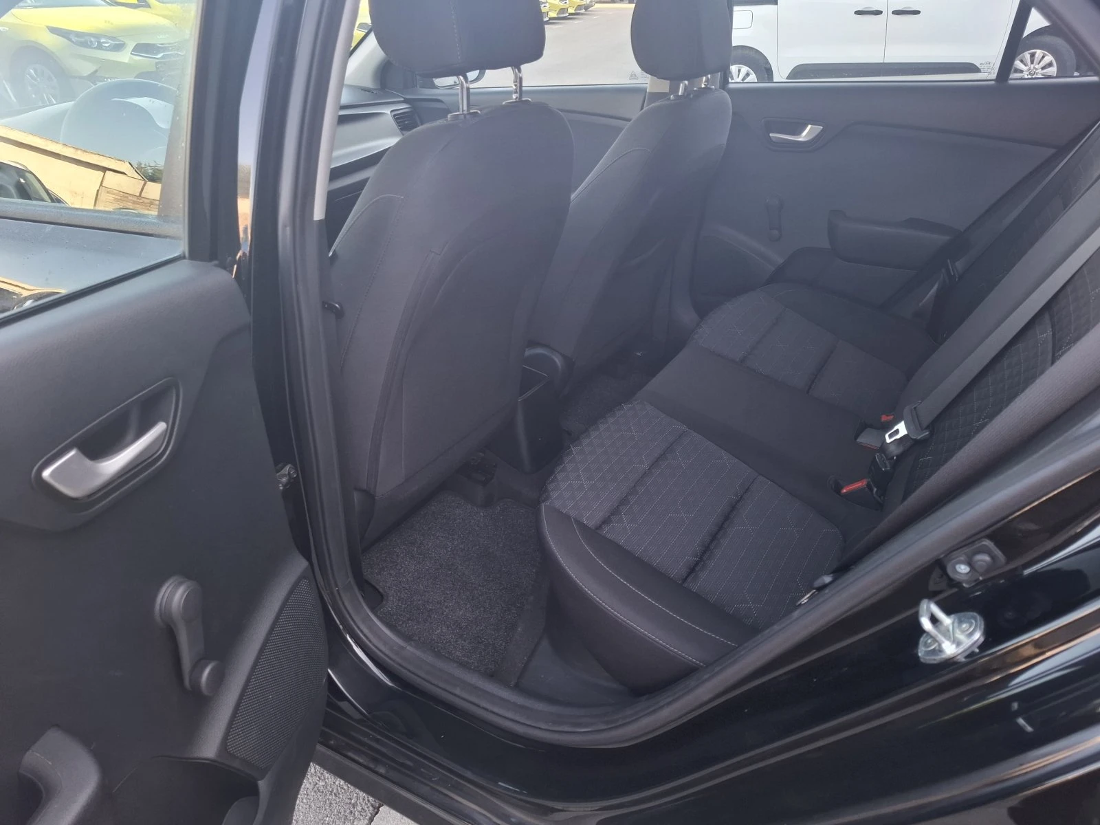 Kia Rio 1.2 cvvt Гаранция - изображение 7