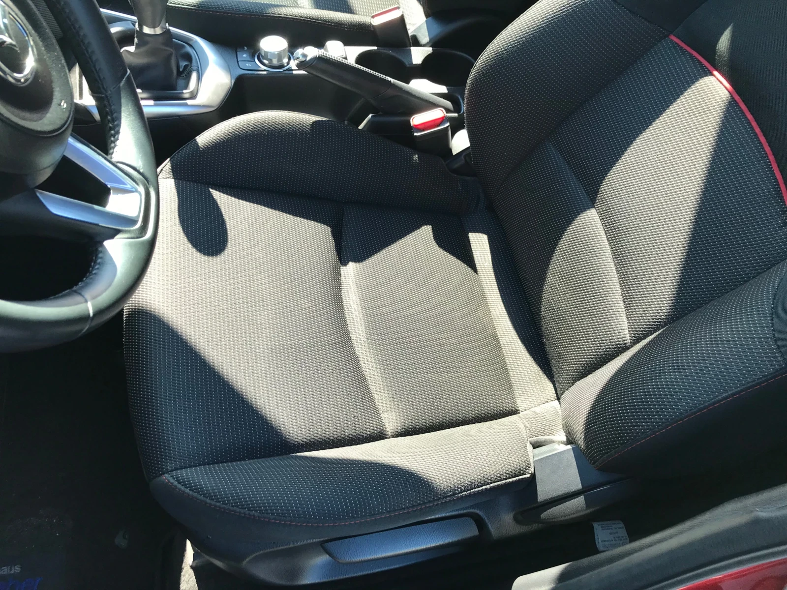 Mazda 2 1.5I HYBRID  - изображение 7