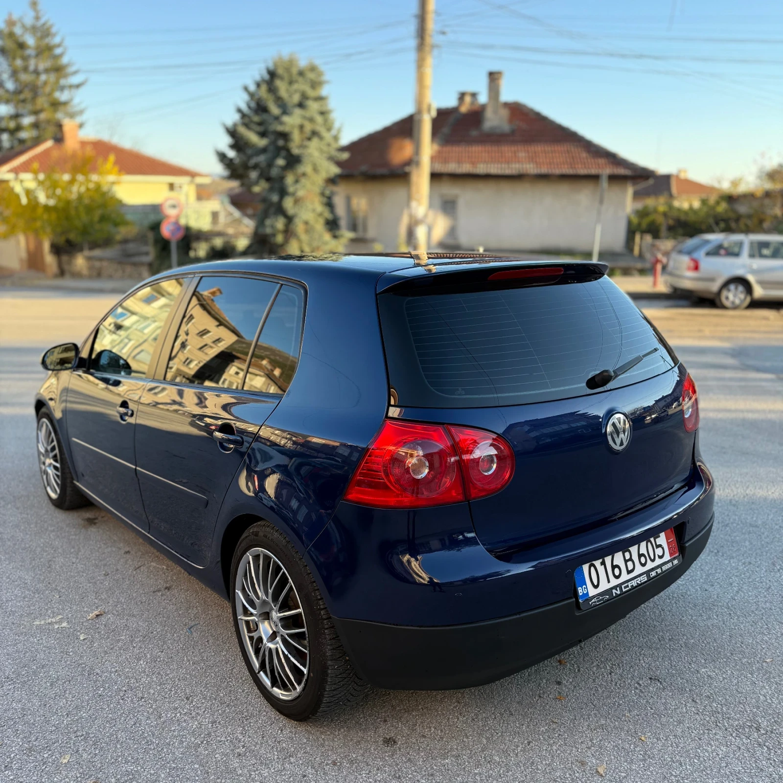 VW Golf 1.9 TDI 105hp * Парктроник* 194 хил - реални!  - изображение 2