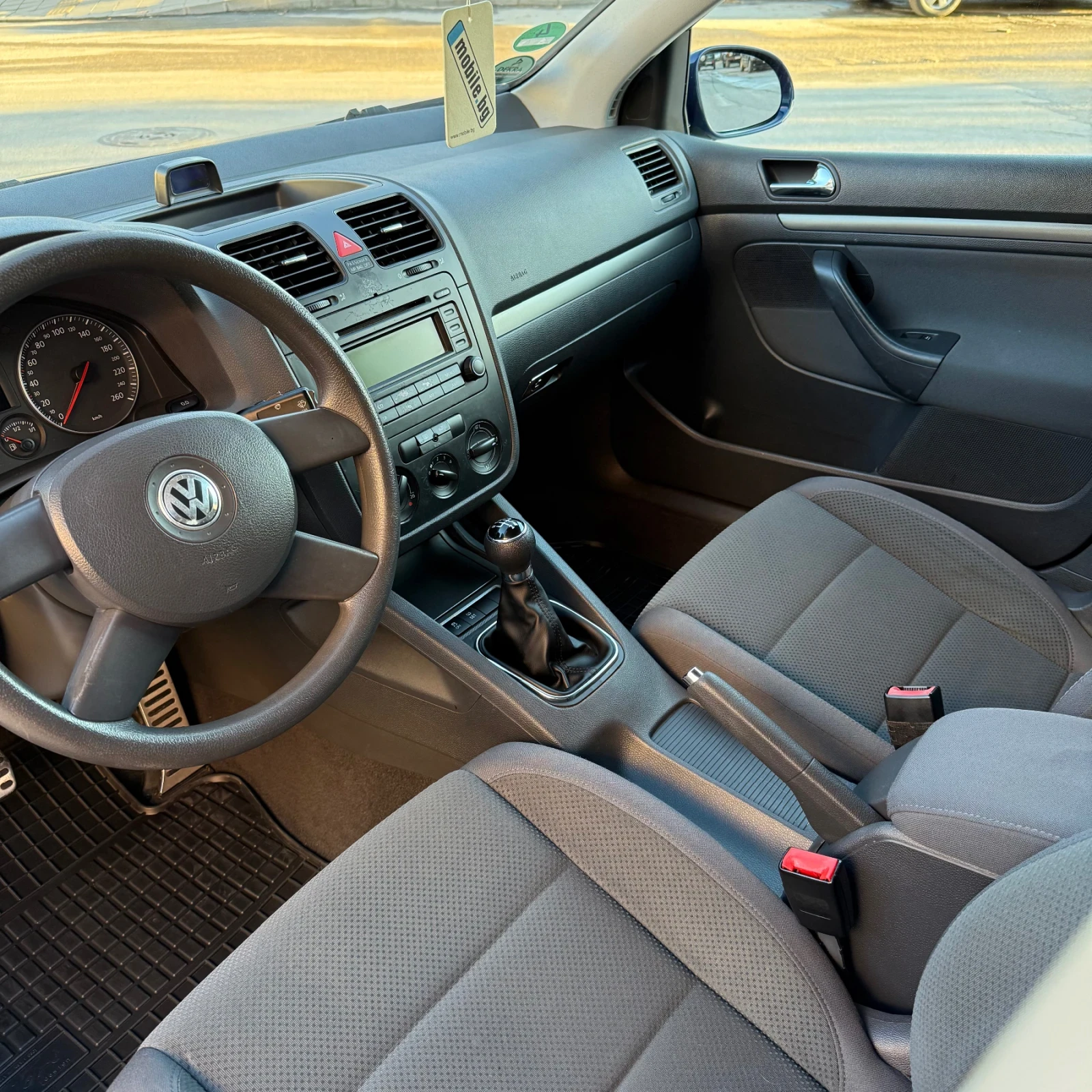 VW Golf 1.9 TDI 105hp * Парктроник* 194 хил - реални!  - изображение 6