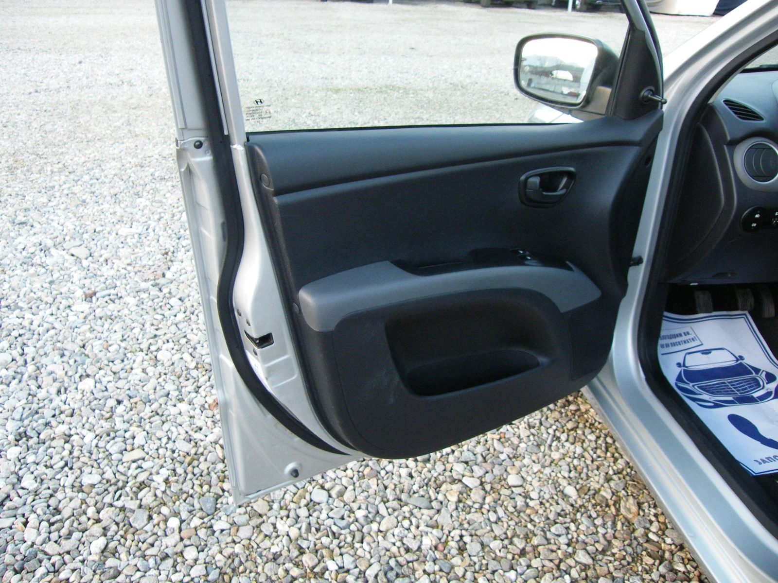 Hyundai I10 1.1i GAZ инжекцион - изображение 7