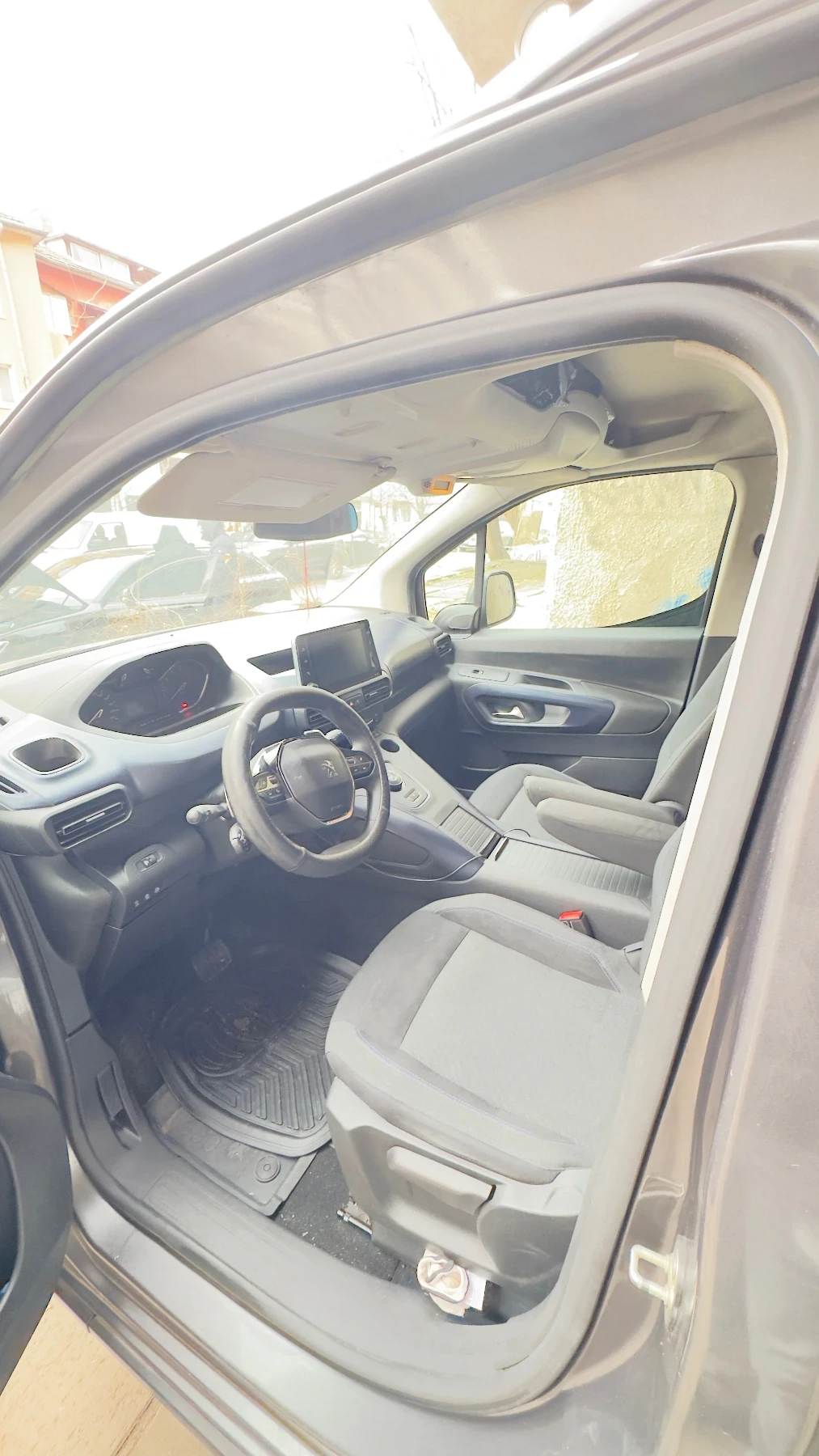 Peugeot Rifter ALLURE 1.5 BlueHDI 130 EAT8 N1 | Mobile.bg � ����������� 17