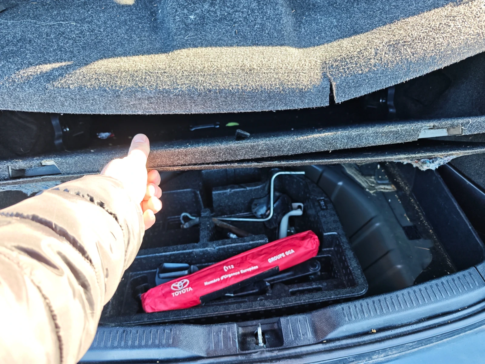 Toyota Auris 2.0 D4D | Mobile.bg � ����������� 16