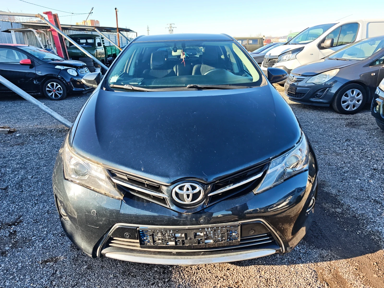 Toyota Auris 2.0 D4D - изображение 2