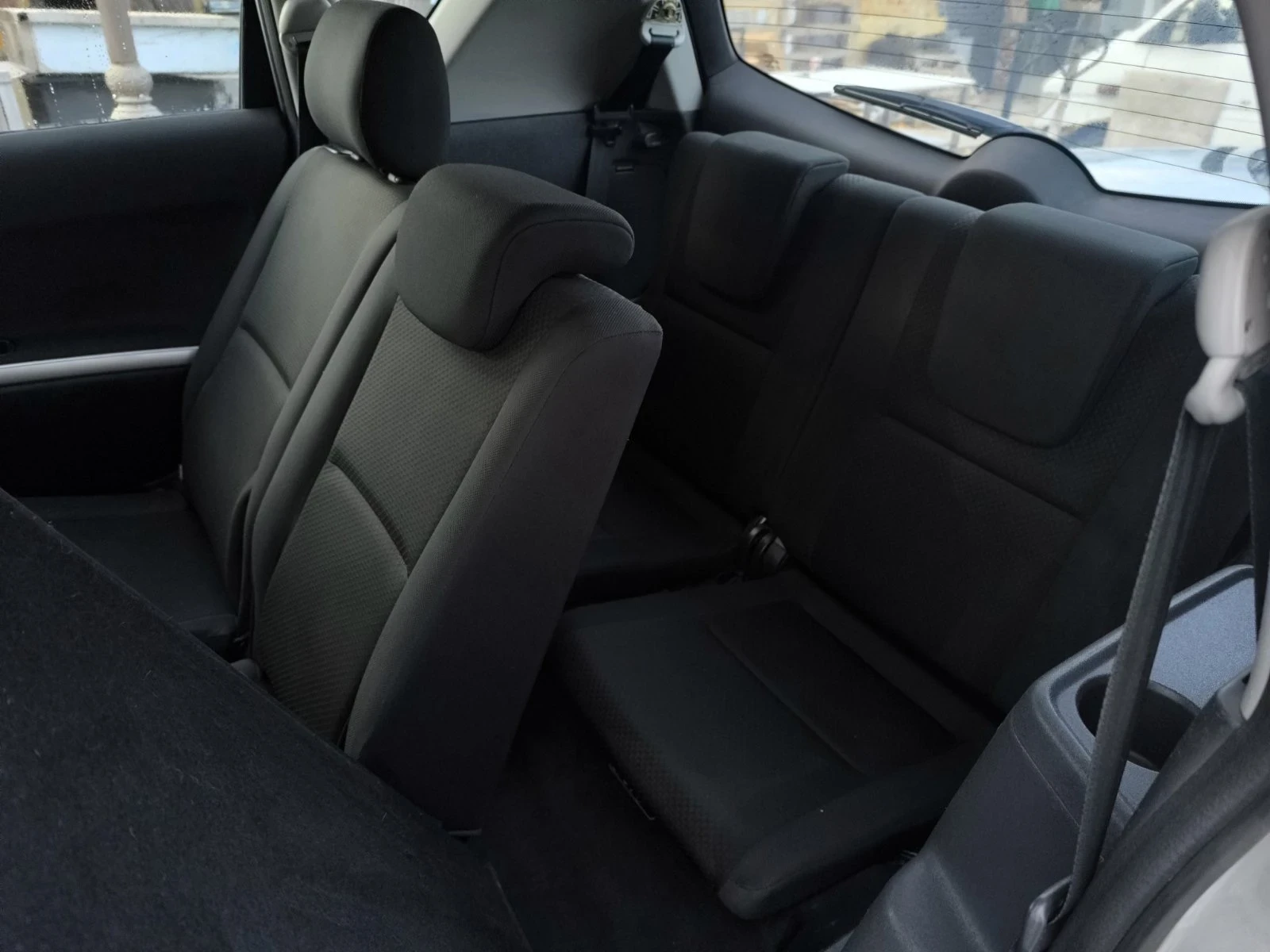 Toyota Corolla Verso 1.8i - изображение 9