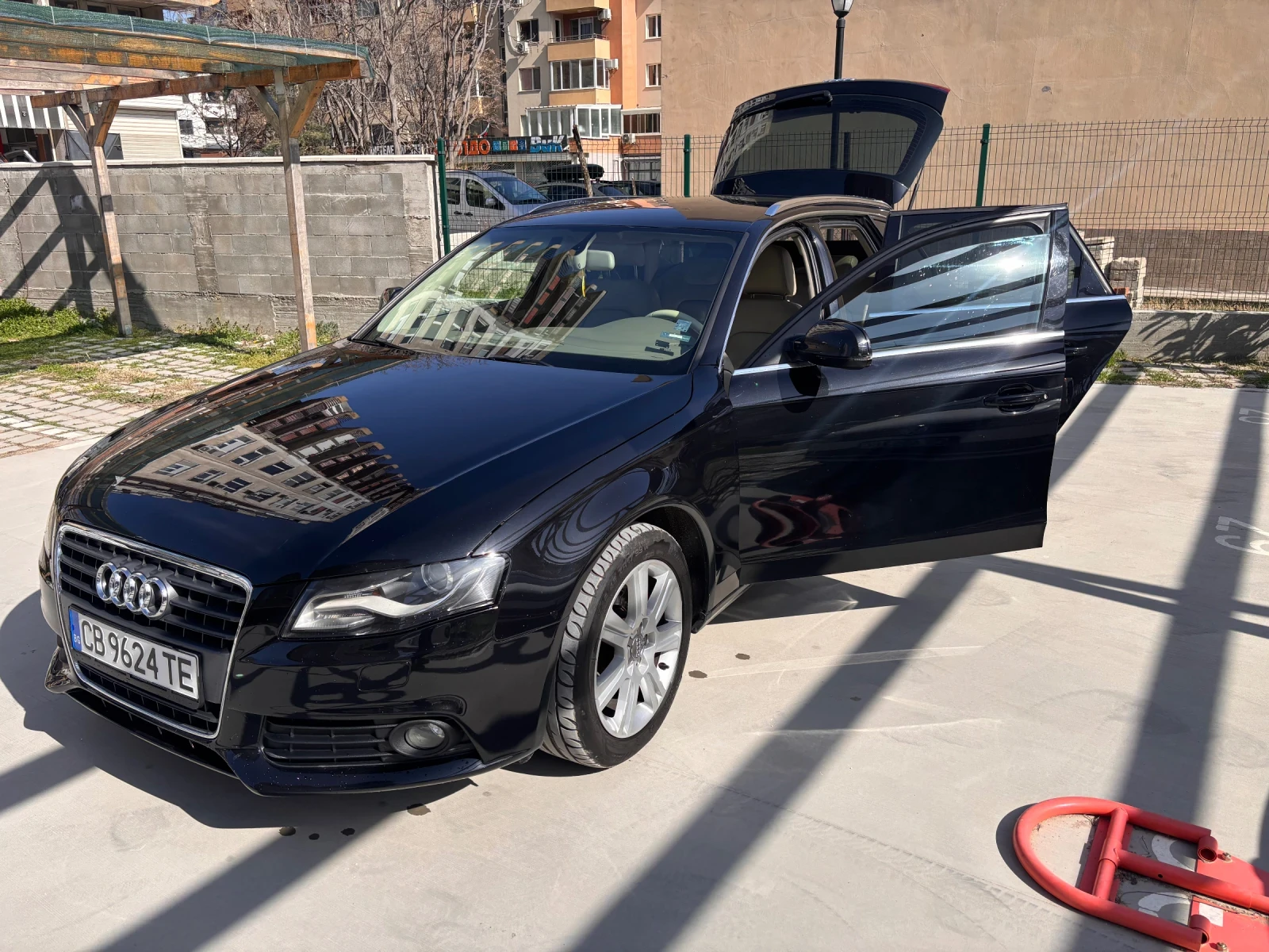Audi A4, снимка 2 - Автомобили и джипове - 53844052