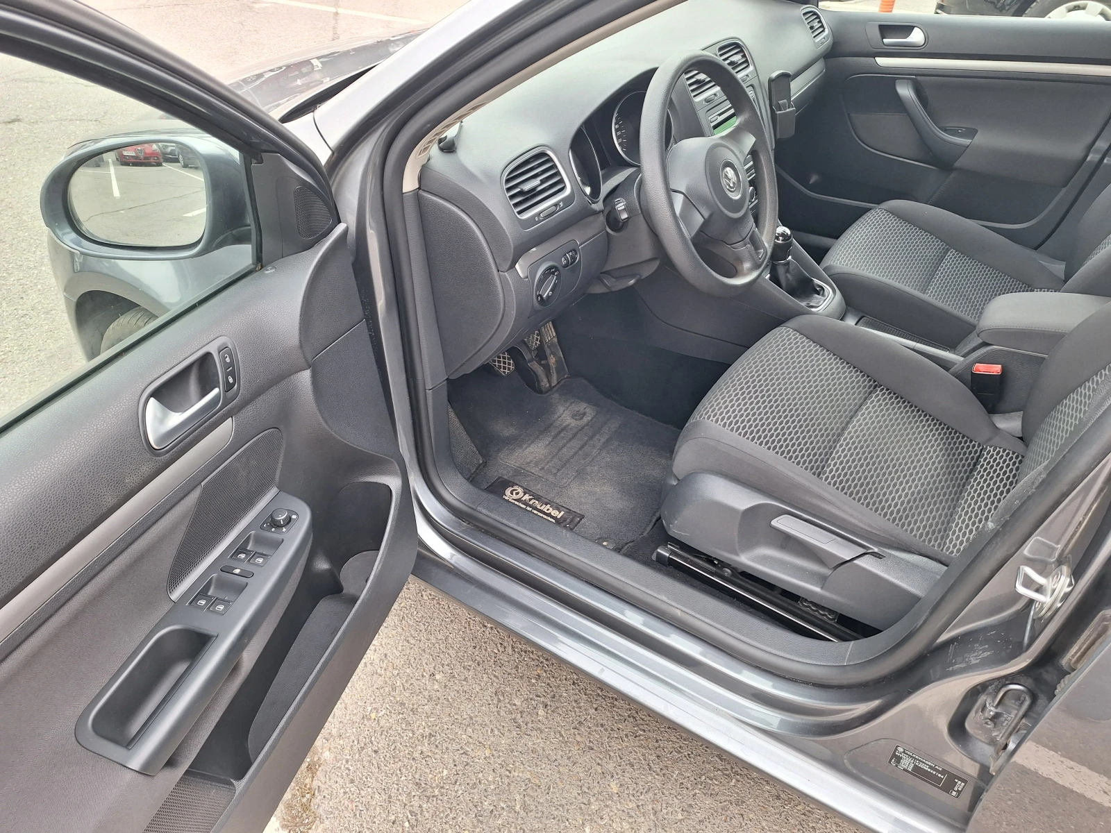 VW Golf Variant 6, снимка 9 - Автомобили и джипове - 54296533