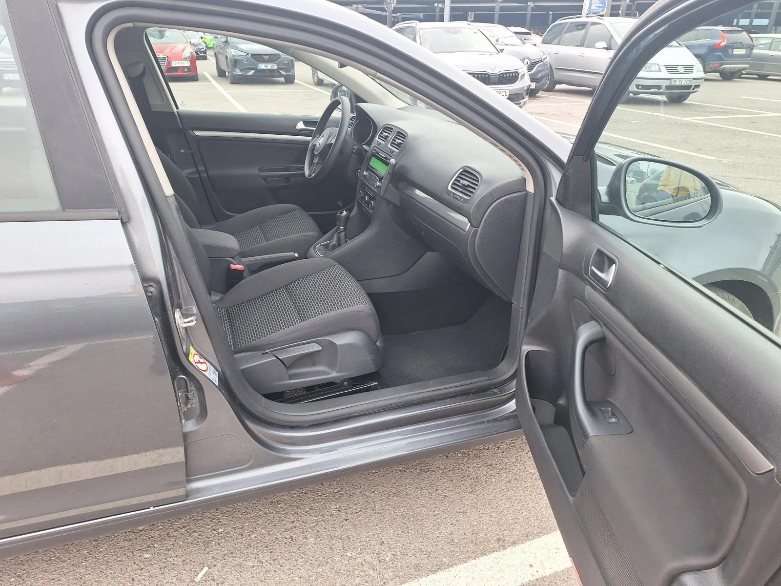 VW Golf Variant 6, снимка 7 - Автомобили и джипове - 54296533