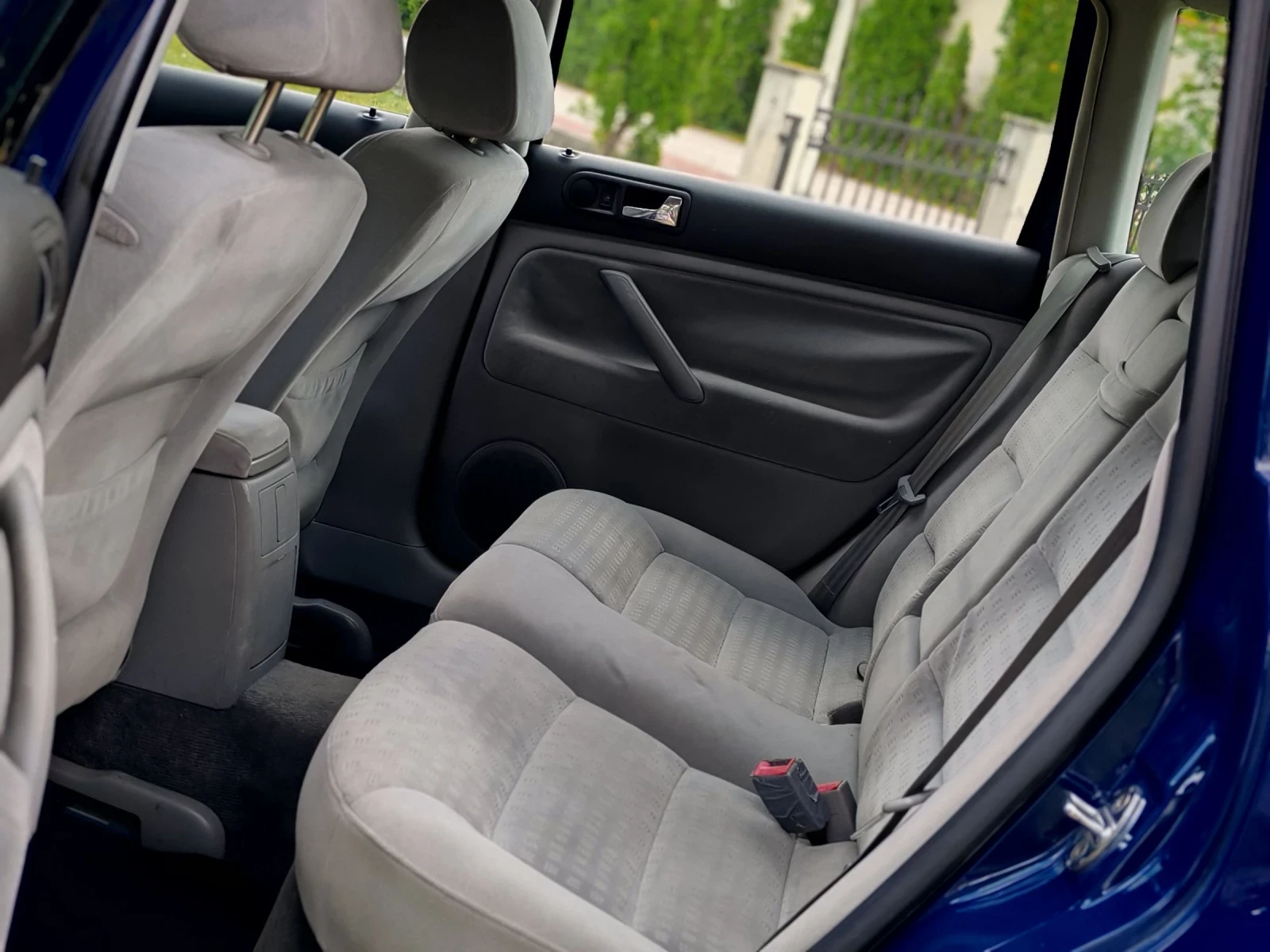 VW Passat 1.9TDI(101)* COMFORT-EDITION* НОВ ВНОС* , снимка 14 - Автомобили и джипове - 54633044