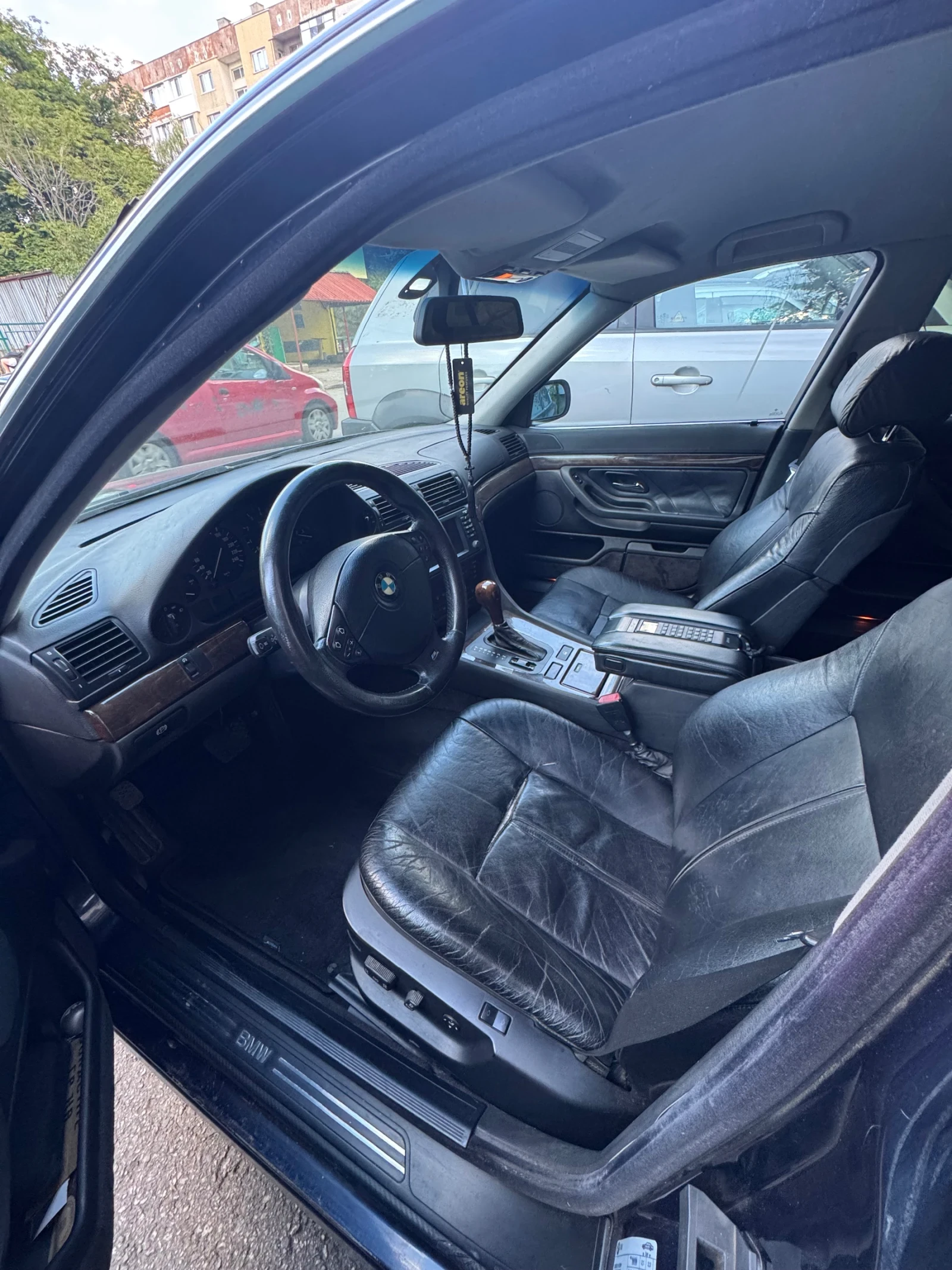 BMW 740, снимка 5 - Автомобили и джипове - 54691301