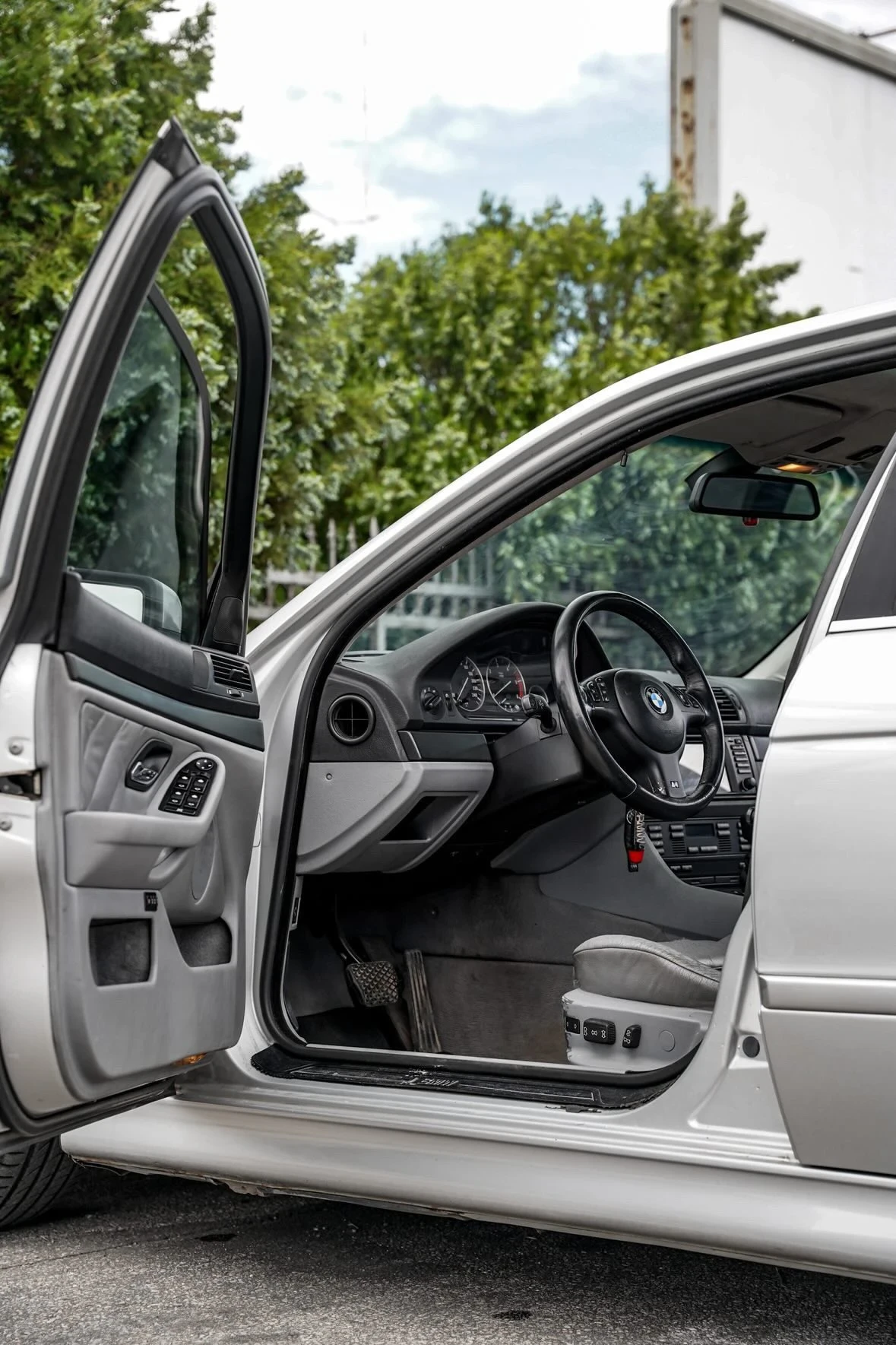 BMW 525, снимка 7 - Автомобили и джипове - 54909653