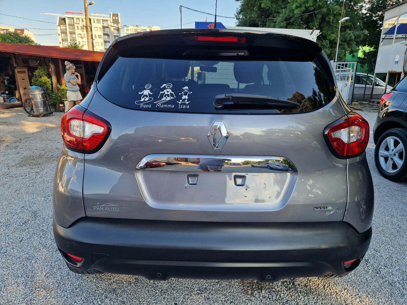 Renault Captur 1.5DCI/NAVI, снимка 6 - Автомобили и джипове - 54994544
