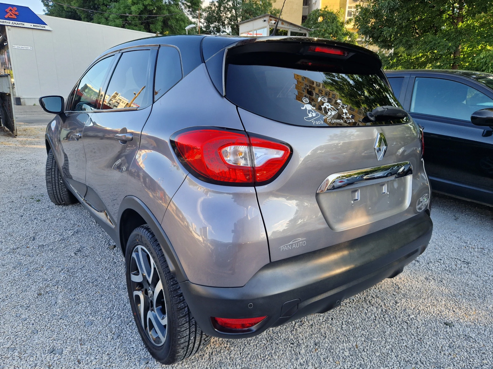 Renault Captur 1.5DCI/NAVI, снимка 7 - Автомобили и джипове - 54994544