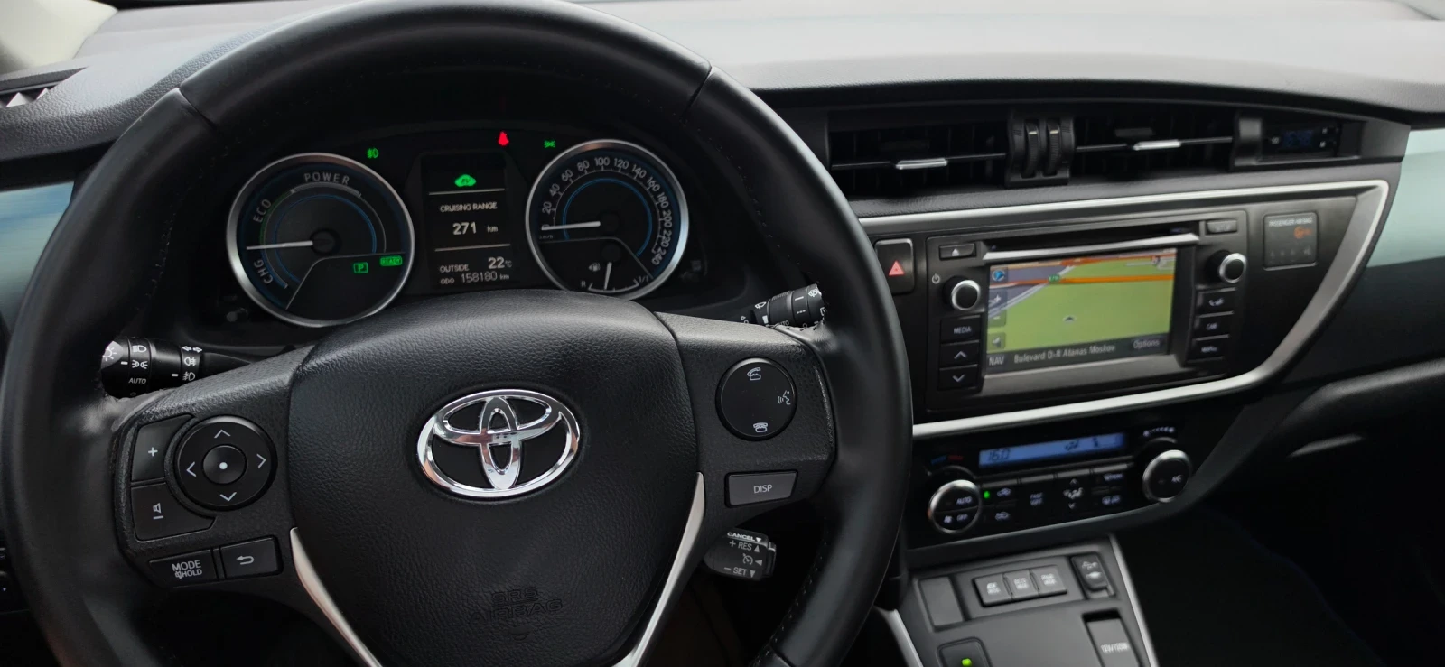 Toyota Auris 1.8 Hybrid, снимка 7 - Автомобили и джипове - 55136838