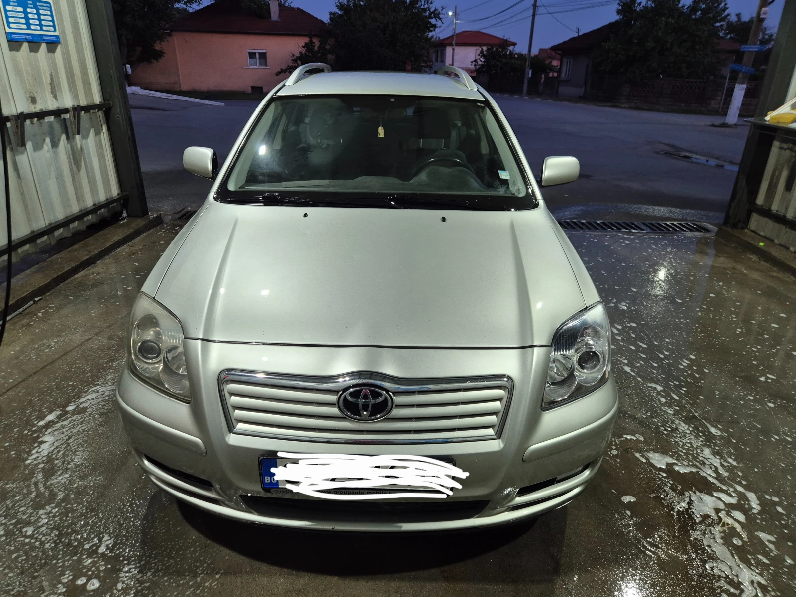 Toyota Avensis, снимка 11 - Автомобили и джипове - 55145621