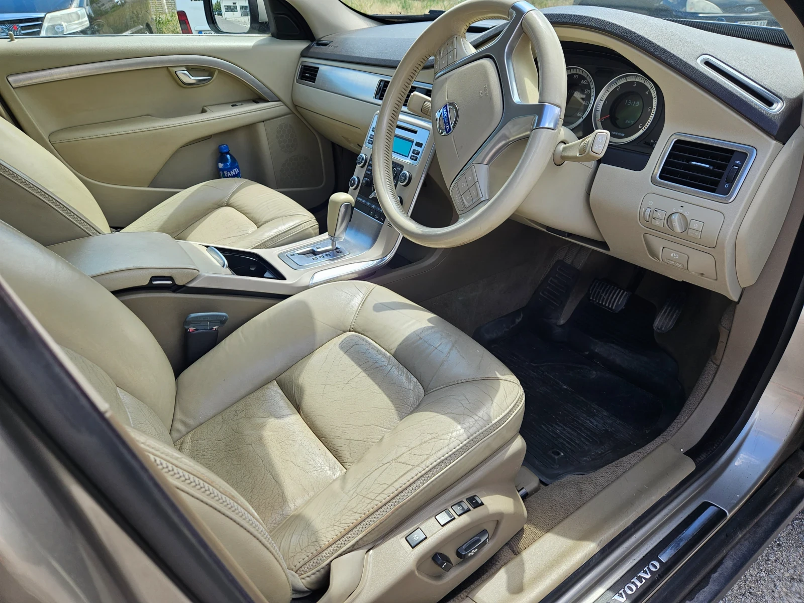 Volvo Xc70 D5, снимка 7 - Автомобили и джипове - 55423708