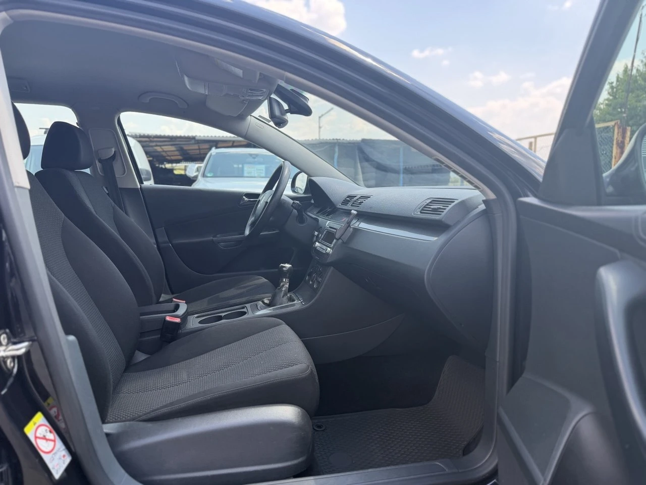 VW Passat 1.9TDI , снимка 14 - Автомобили и джипове - 55579705