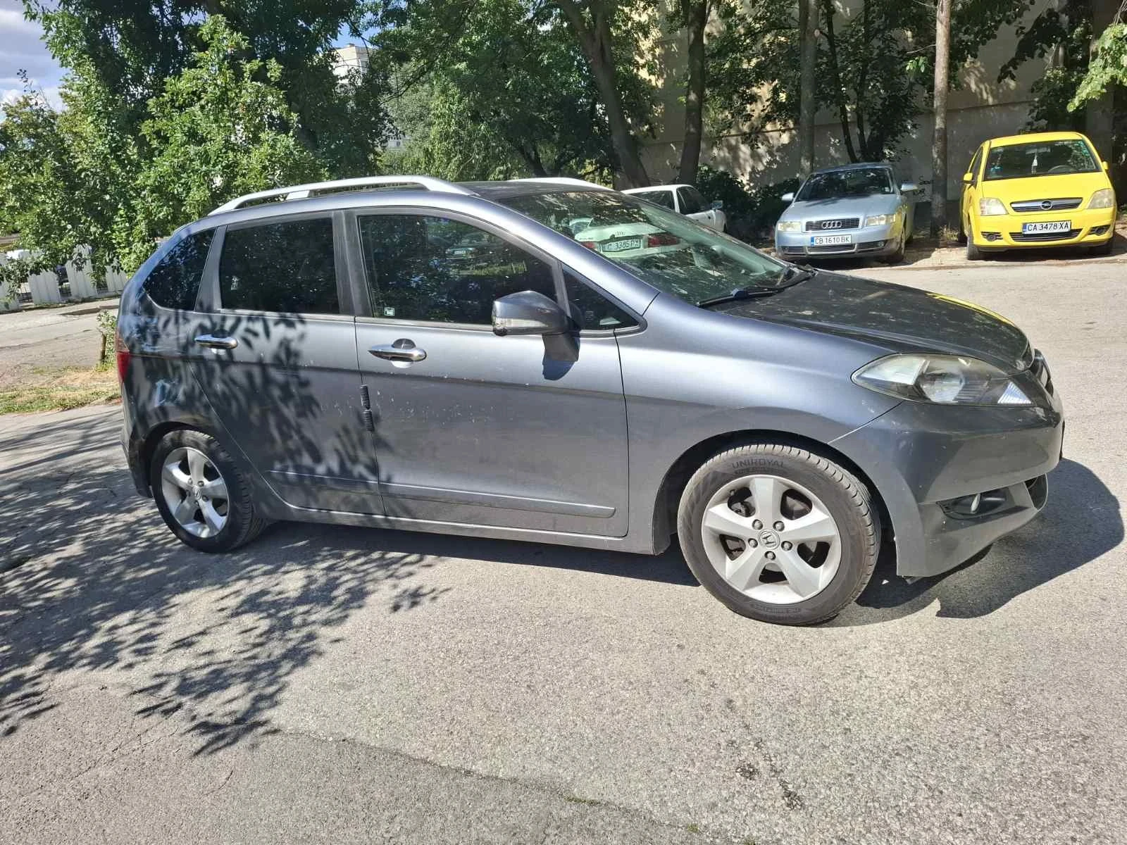 Honda Fr-v, снимка 5 - Автомобили и джипове - 55654790