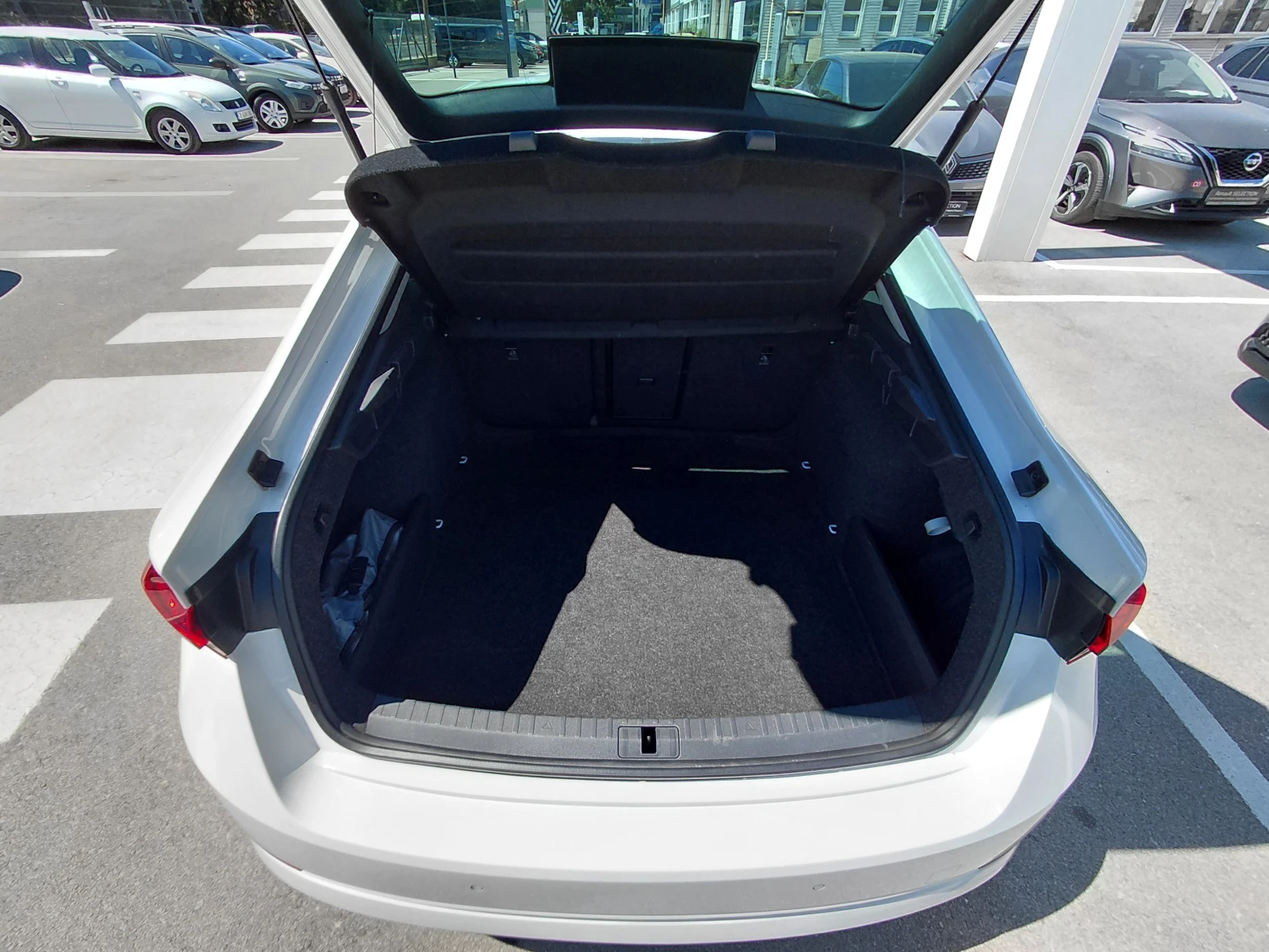 Skoda Octavia 2.0TDI/115к.с/DSG/Ambition/Гаранция, снимка 17 - Автомобили и джипове - 55841826