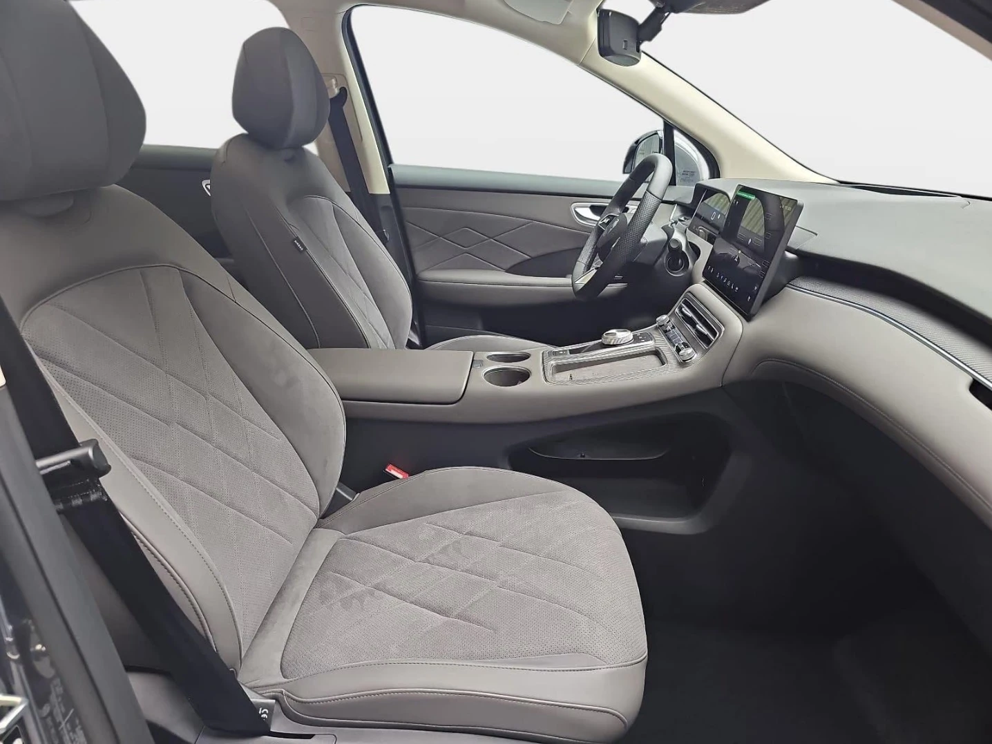 Mg S6 Luxury AWD, снимка 13 - Автомобили и джипове - 56293755