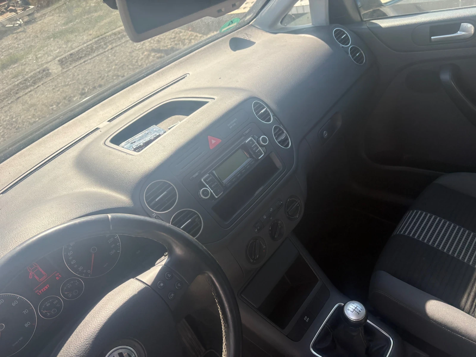 VW Golf Plus 1.4TSI перфектен, снимка 8 - Автомобили и джипове - 56347778