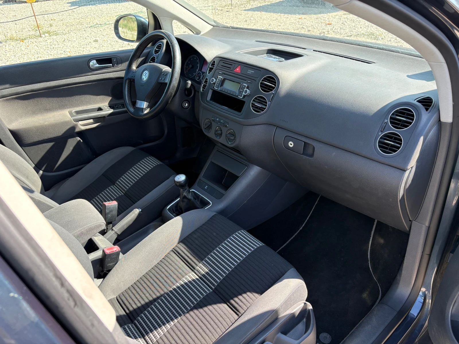 VW Golf Plus 1.4TSI перфектен, снимка 9 - Автомобили и джипове - 56347778