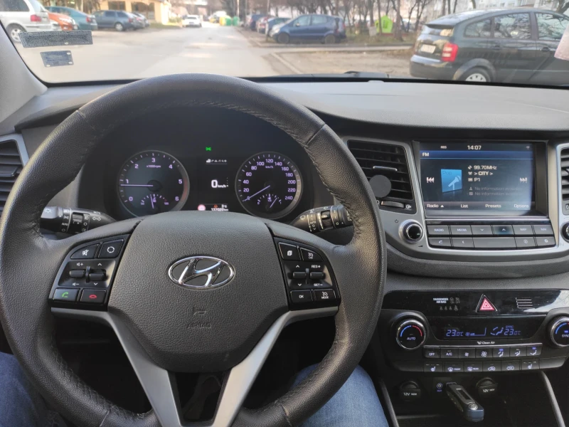 Hyundai Tucson 1.7 CRDI 137.500 km, снимка 6 - Автомобили и джипове - 49565660