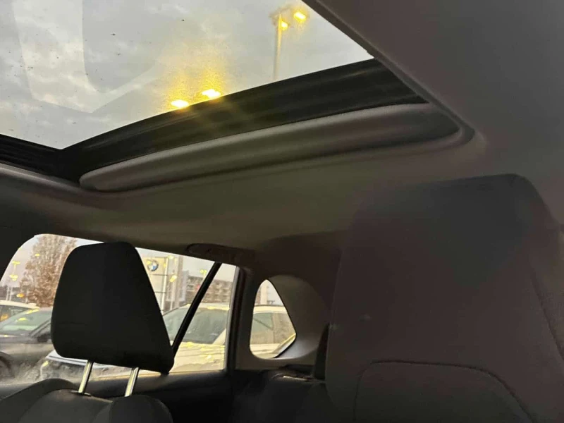 Toyota Rav4 * Hybrid XLE * CARFAX * ЦЕНА ДО БГ, снимка 14 - Автомобили и джипове - 53510421