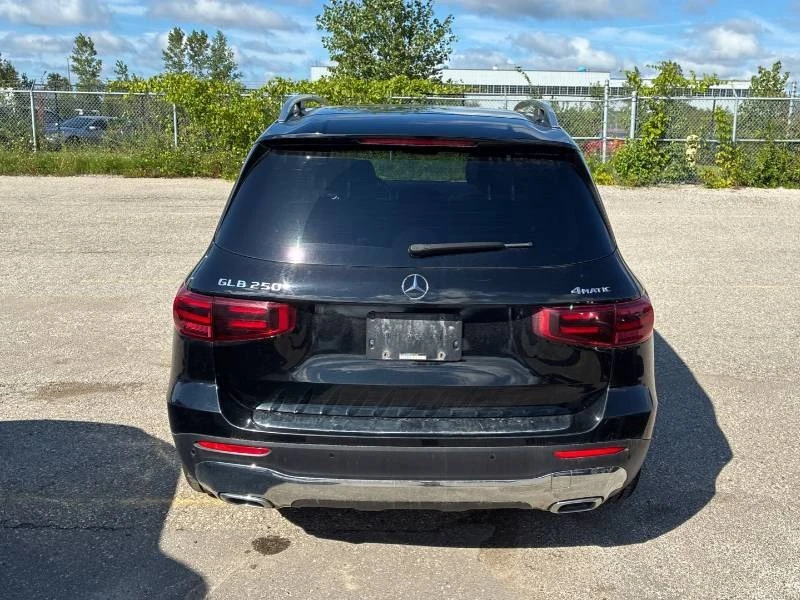 Mercedes-Benz GLB 250 * 4MATIC * CARFAX * ОПЦИЯ ЗА ФИНАНСИРАНЕ, снимка 5 - Автомобили и джипове - 55812401