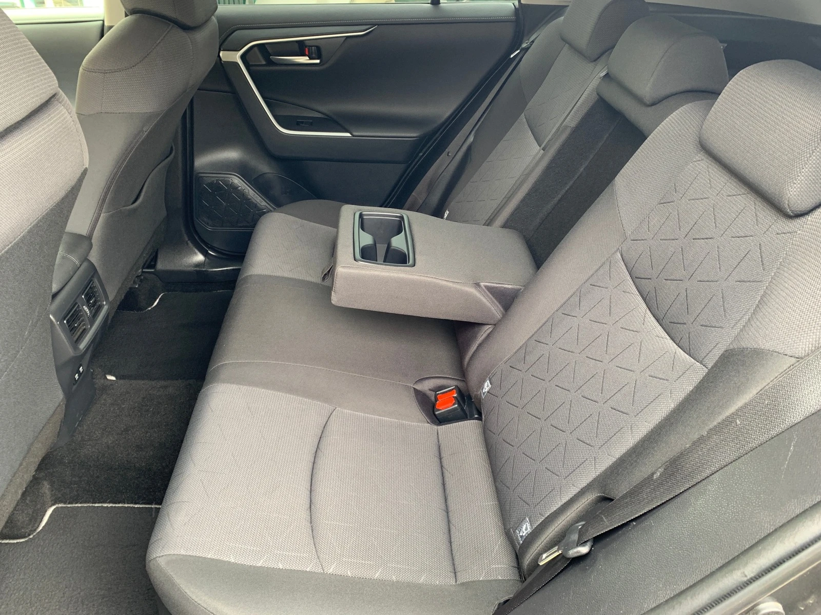 Toyota Rav4 2.5 Hybrid 4X4 | Mobile.bg   13