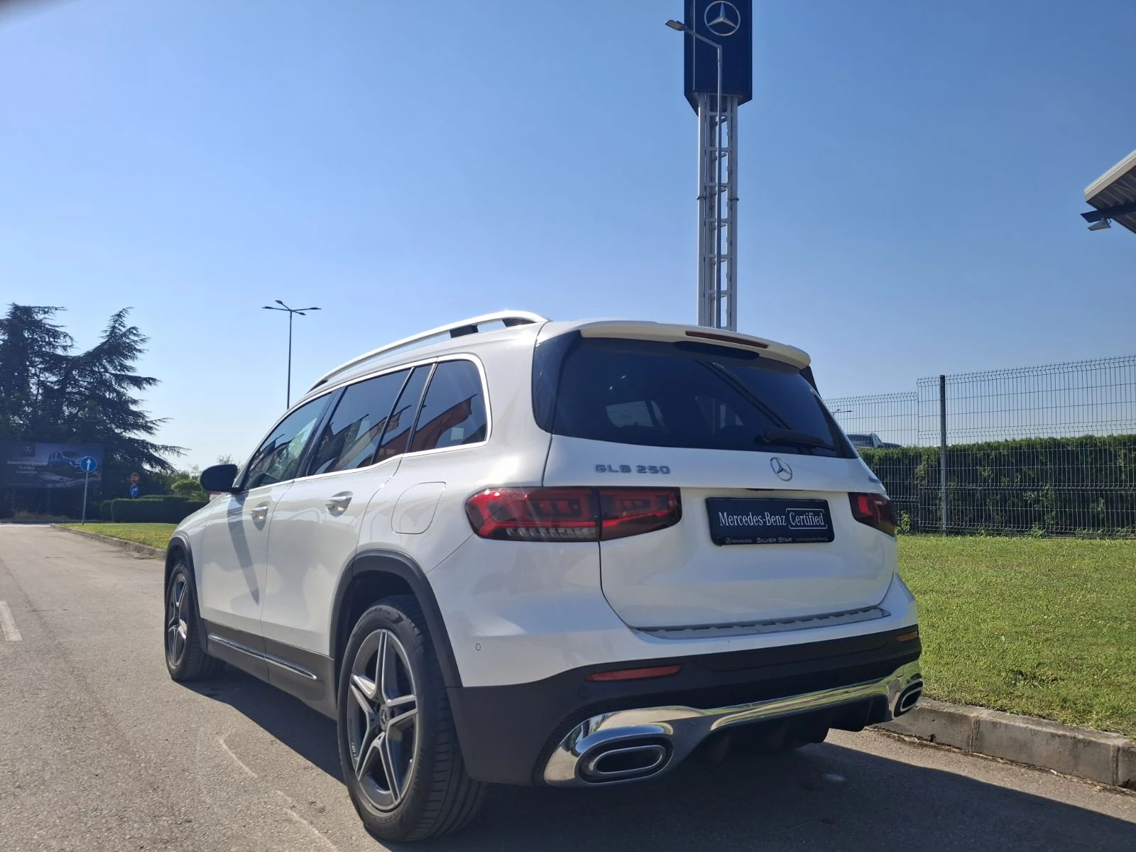 Mercedes-Benz GLB 250 4MATIC 6+ 1 - изображение 6