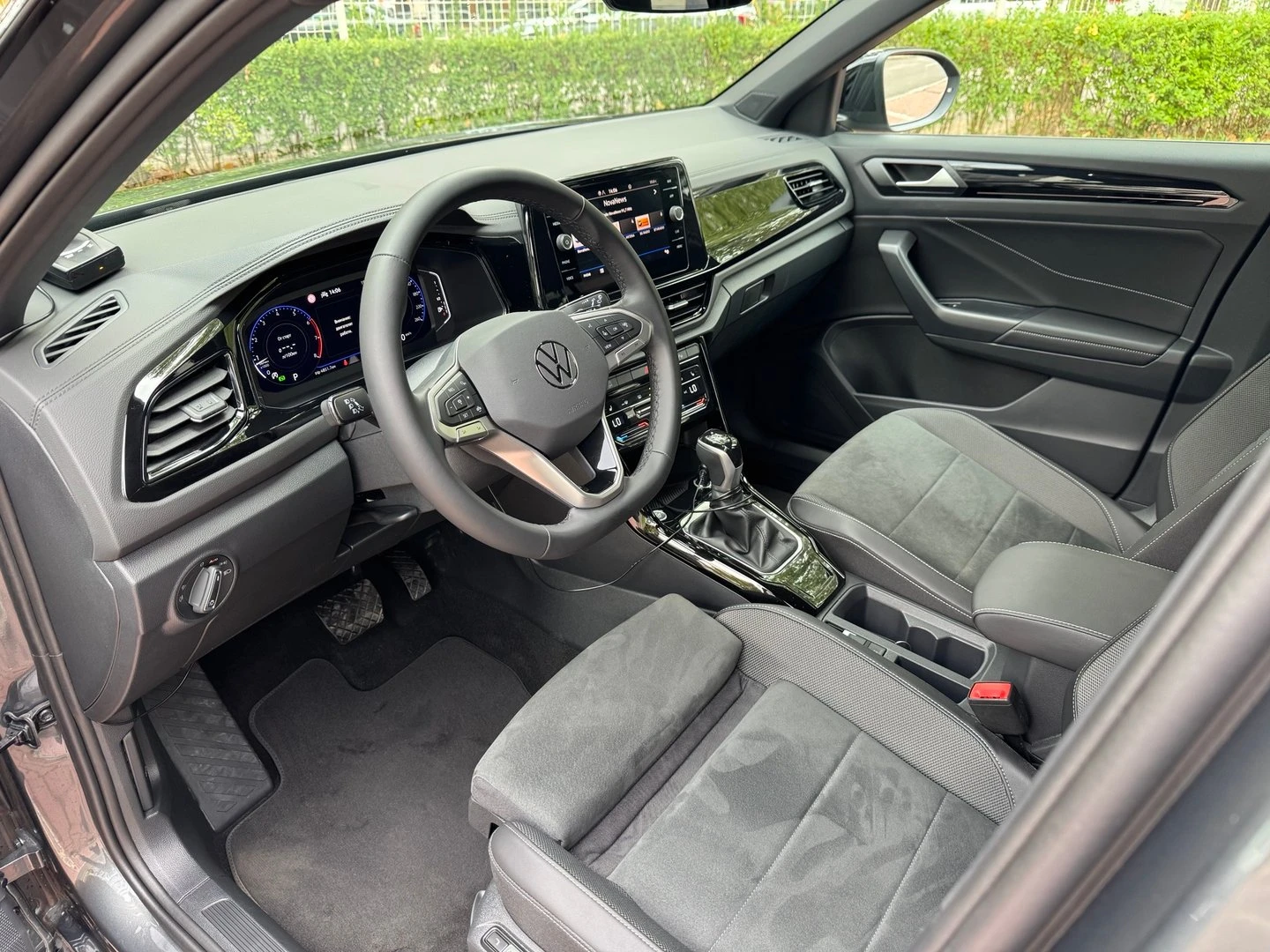 VW T-Roc VW T- Roc Style 1.5 TSI OPF DSG | Mobile.bg   8