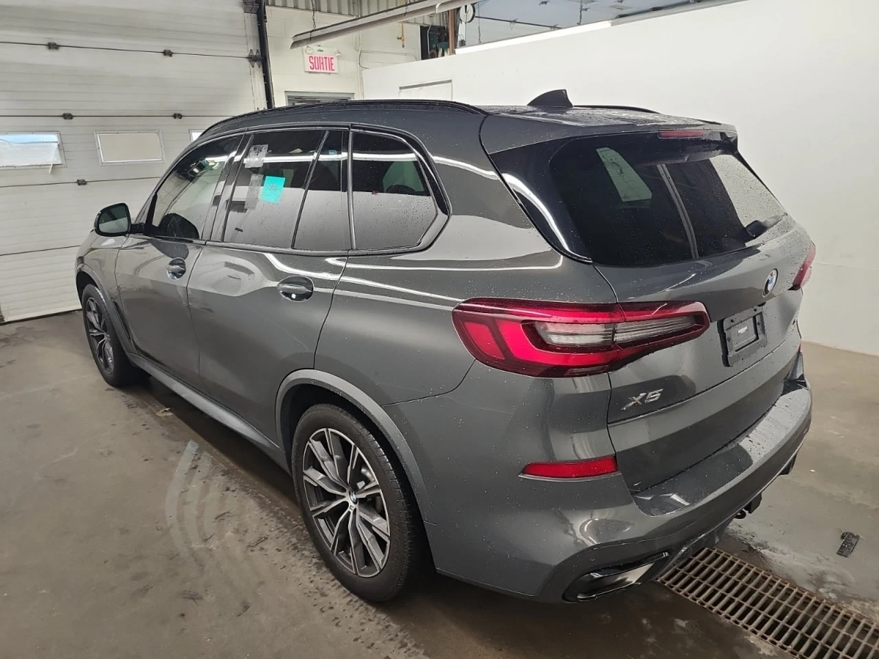 BMW X5 * АВТО КРЕДИТ* ЦЕНА ДО БГ * СЕРВИЗНА ИСТОРИЯ *  - изображение 6