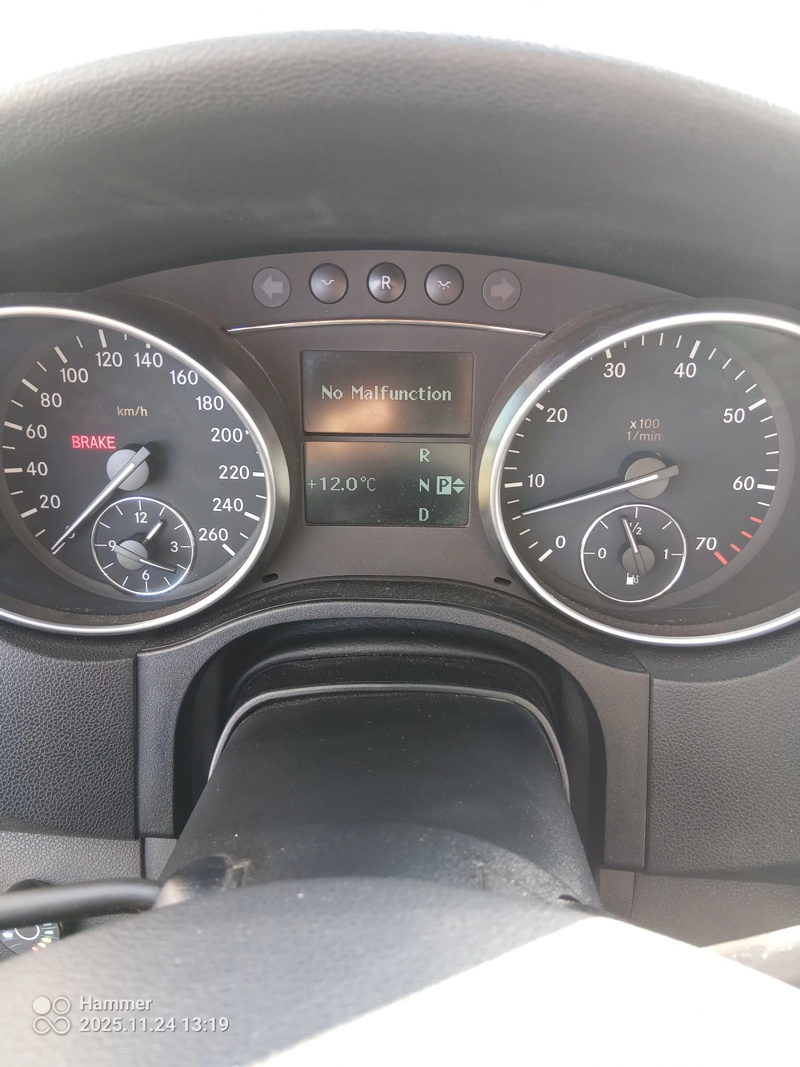 Mercedes-Benz ML 500  - изображение 6