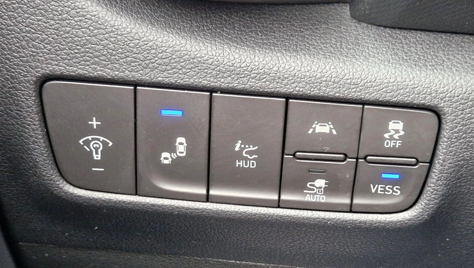 Hyundai Kona 64KWhPremium/SOH97% | Mobile.bg   14