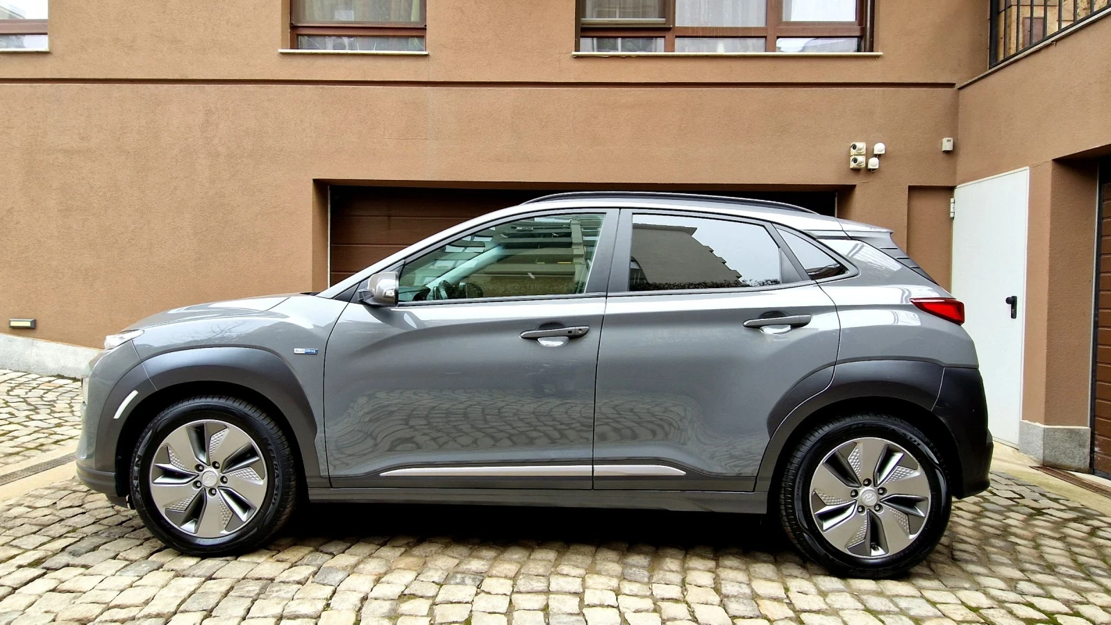 Hyundai Kona 64KWhPremium/SOH97% | Mobile.bg   5