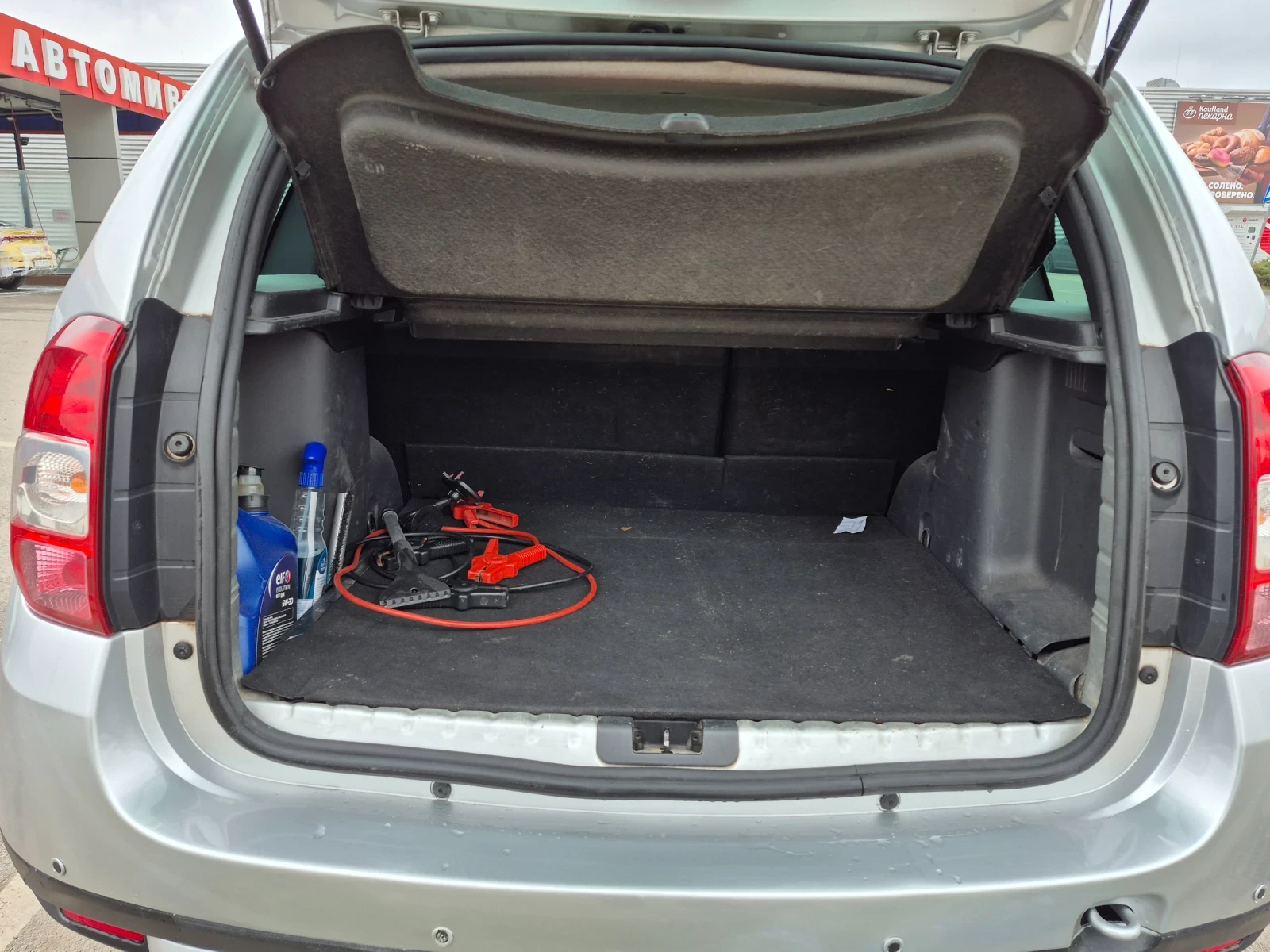 Dacia Duster 1.5dci, снимка 8 - Автомобили и джипове - 54030928