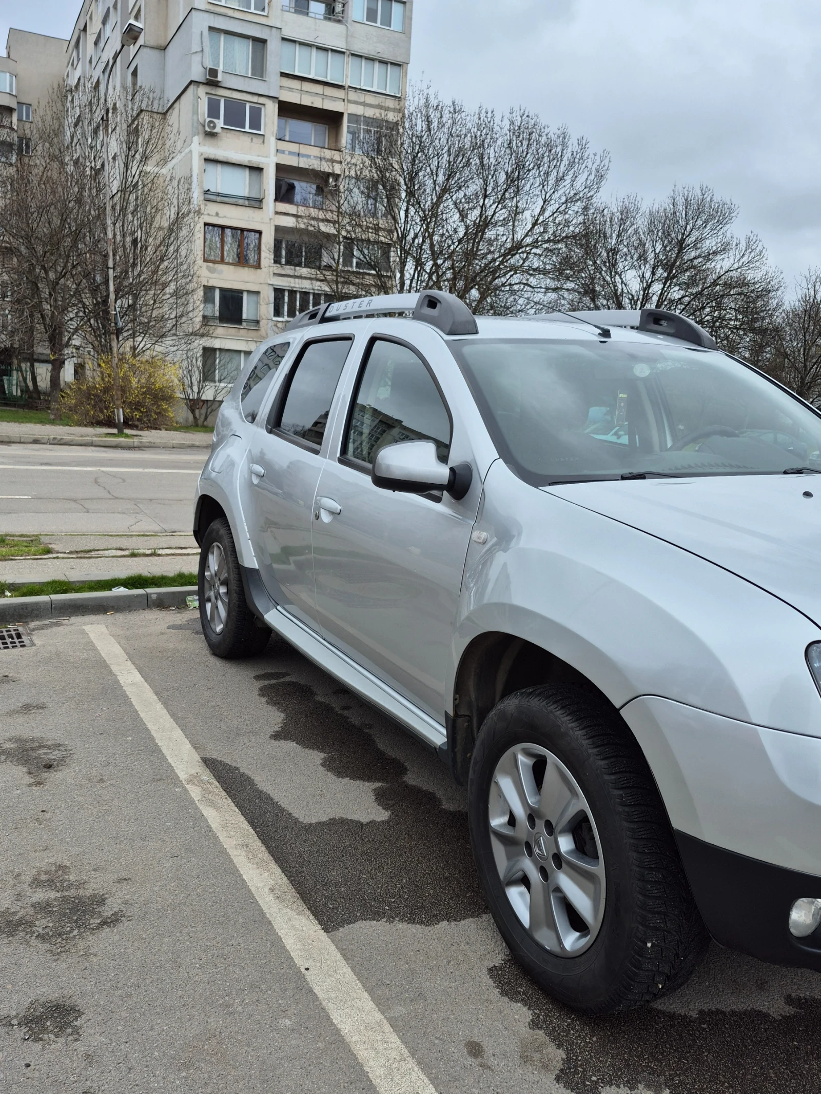 Dacia Duster 1.5dci, снимка 6 - Автомобили и джипове - 54030928